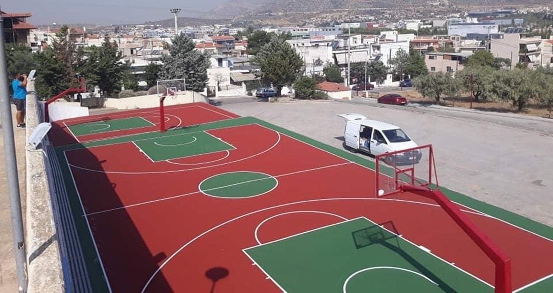 Δήμος Φυλής: Ανακατασκευάστηκαν δύο γήπεδα μπάσκετ