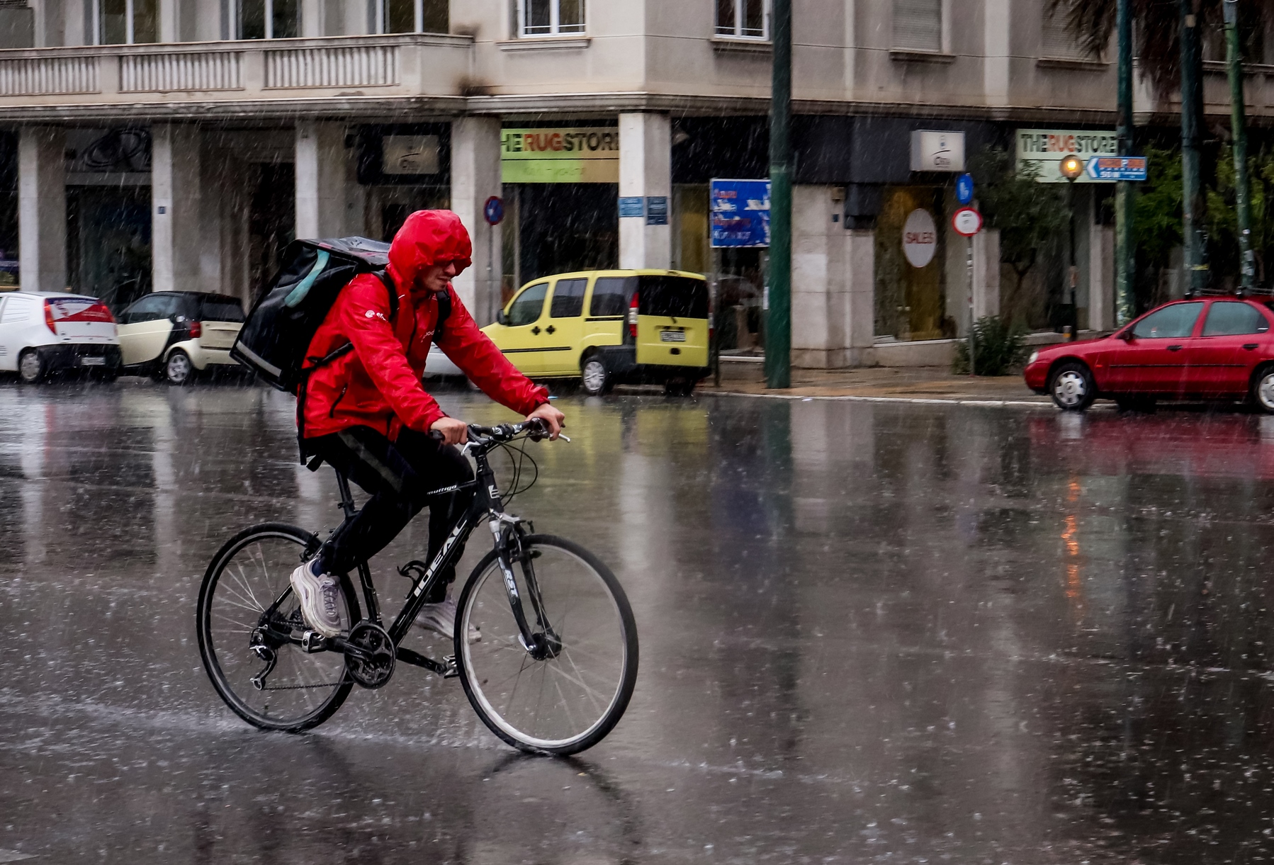 Καιρός σήμερα: Πέφτει η θερμοκρασία