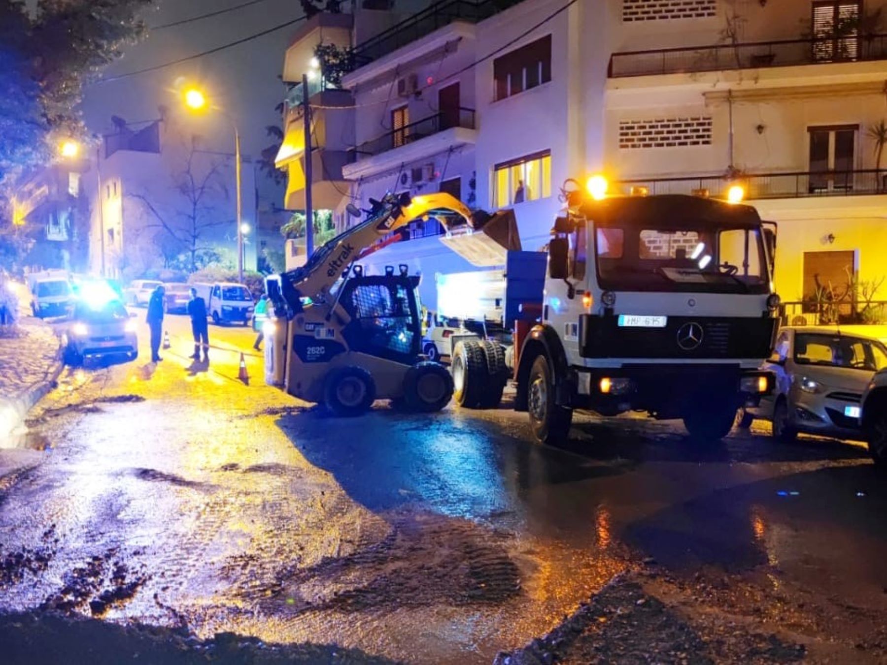 Δήμος Αθηναίων: Τα τεχνικά συνεργεία και η ολόκληρη η Αστυνομία στους δρόμους