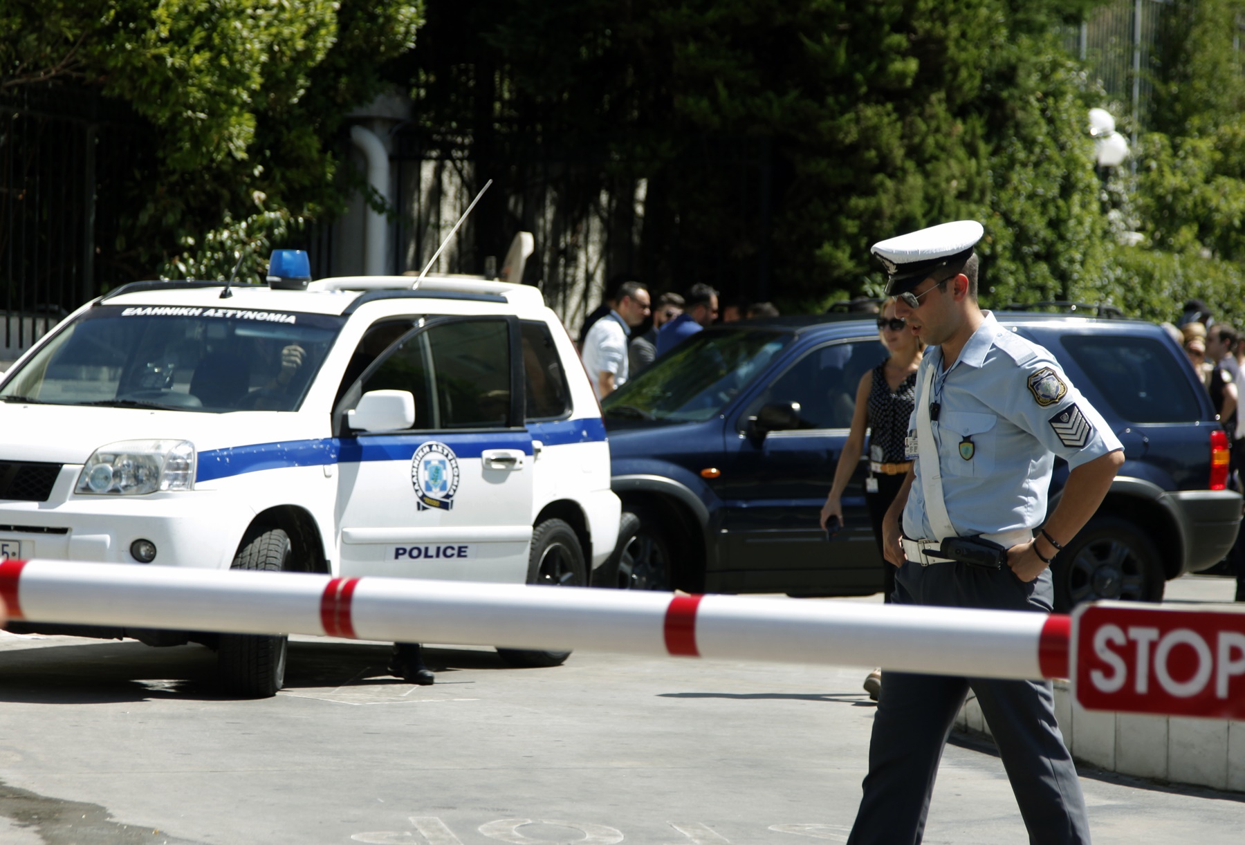 Τροχαίο έξω από τη Βουλή: Ηλικιωμένος το θύμα του δυστυχήματος στο Σύνταγμα