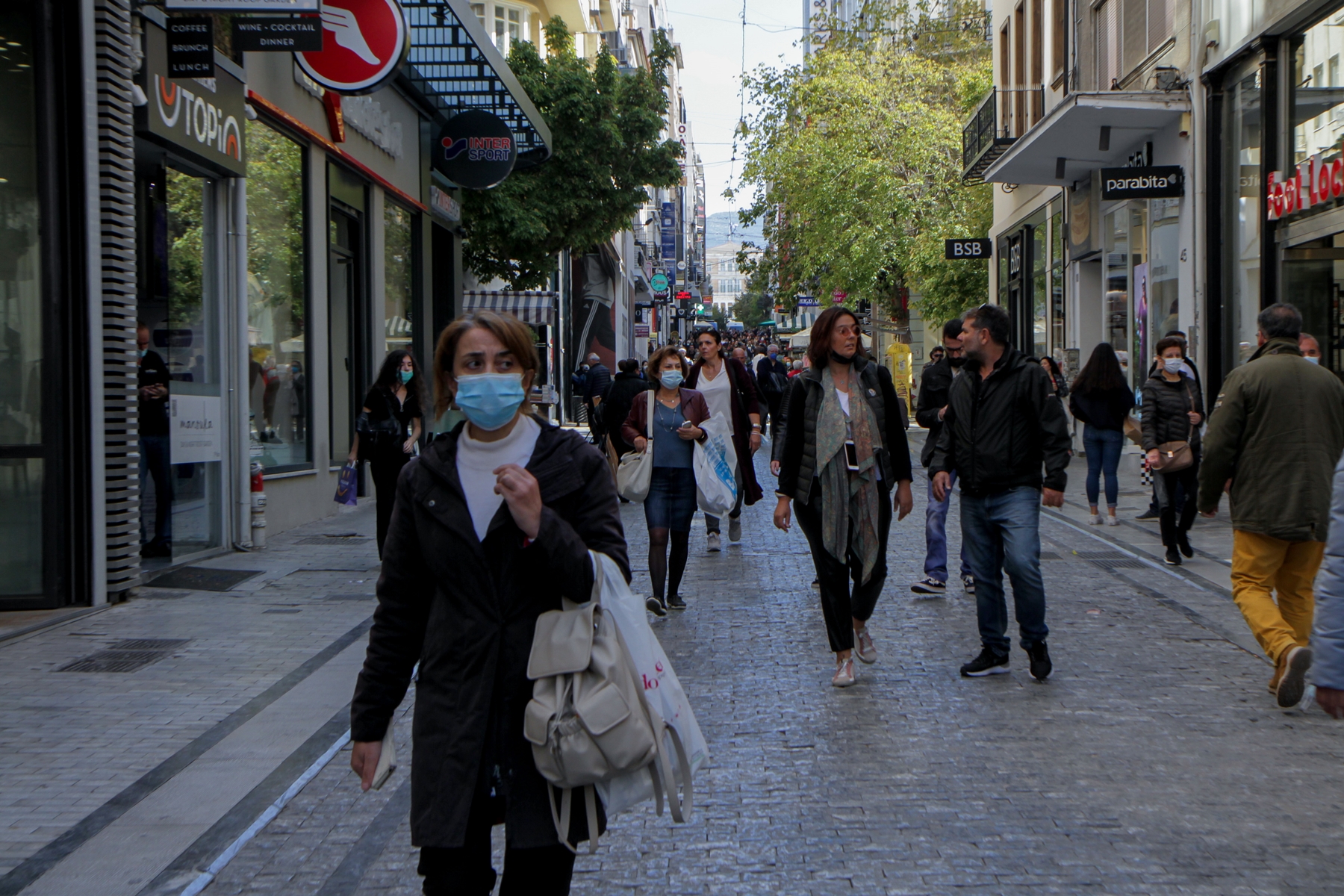 Αύξηση κρουσμάτων Ελλάδα: Τι δείχνουν τα στοιχεία