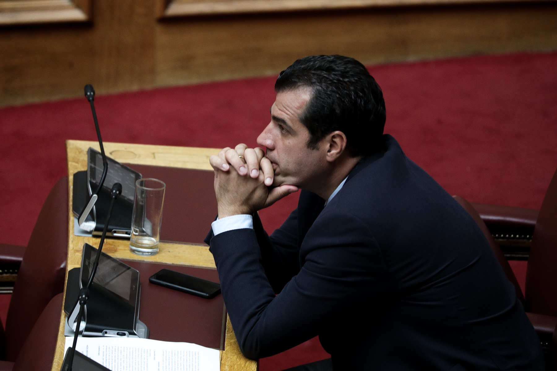 Πλεύρης – αντιεμβολιαστές: Νέα διαμαρτυρία έξω από το σπίτι του