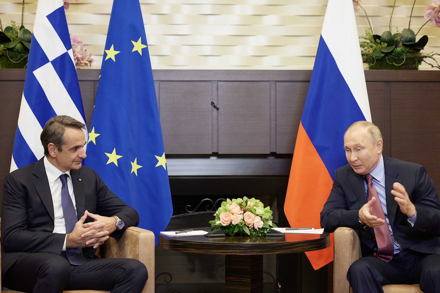 Συνάντηση Πούτιν – Μητσοτάκη: Στο τραπέζι και μία ευνοϊκή συμφωνία για την προμήθεια φυσικού αερίου