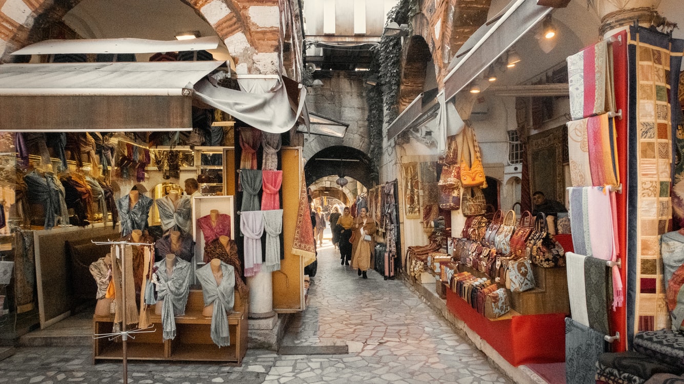 Ψώνια – Τουρκία: Βούλγαροι και Έλληνες βρήκαν τον “παράδεισό” τους