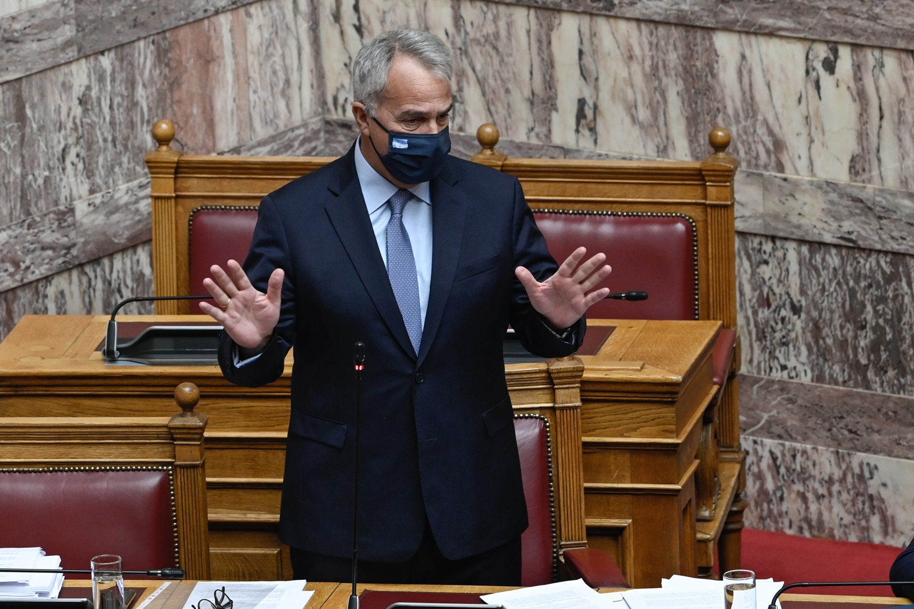 Βορίδης – Ζαχαριάδης Βουλή: Κόντρα για τις πολιτικές εξελίξεις