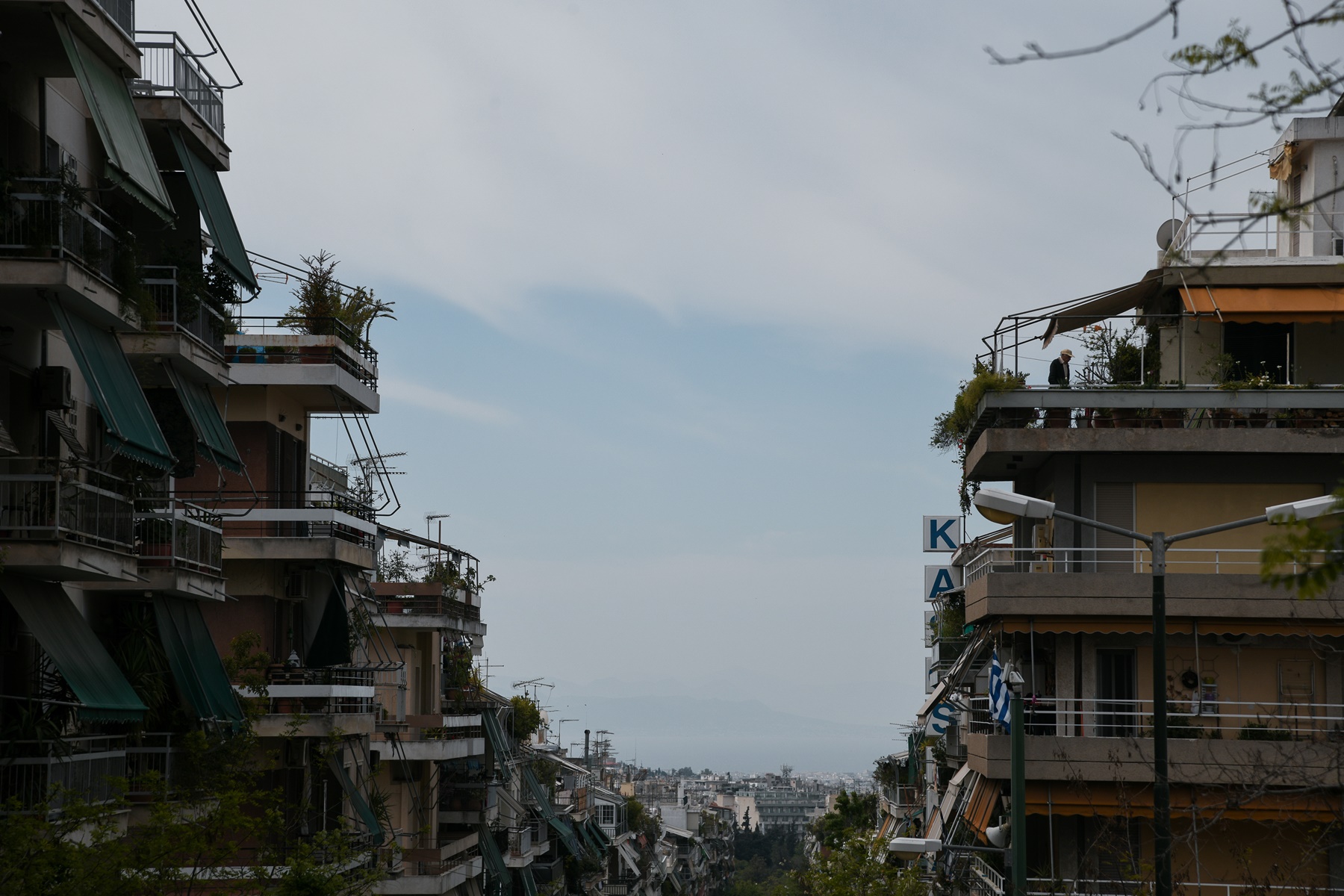 Νοίκιαζε ξένα διαμερίσματα σε… 5 ενοικιαστές!