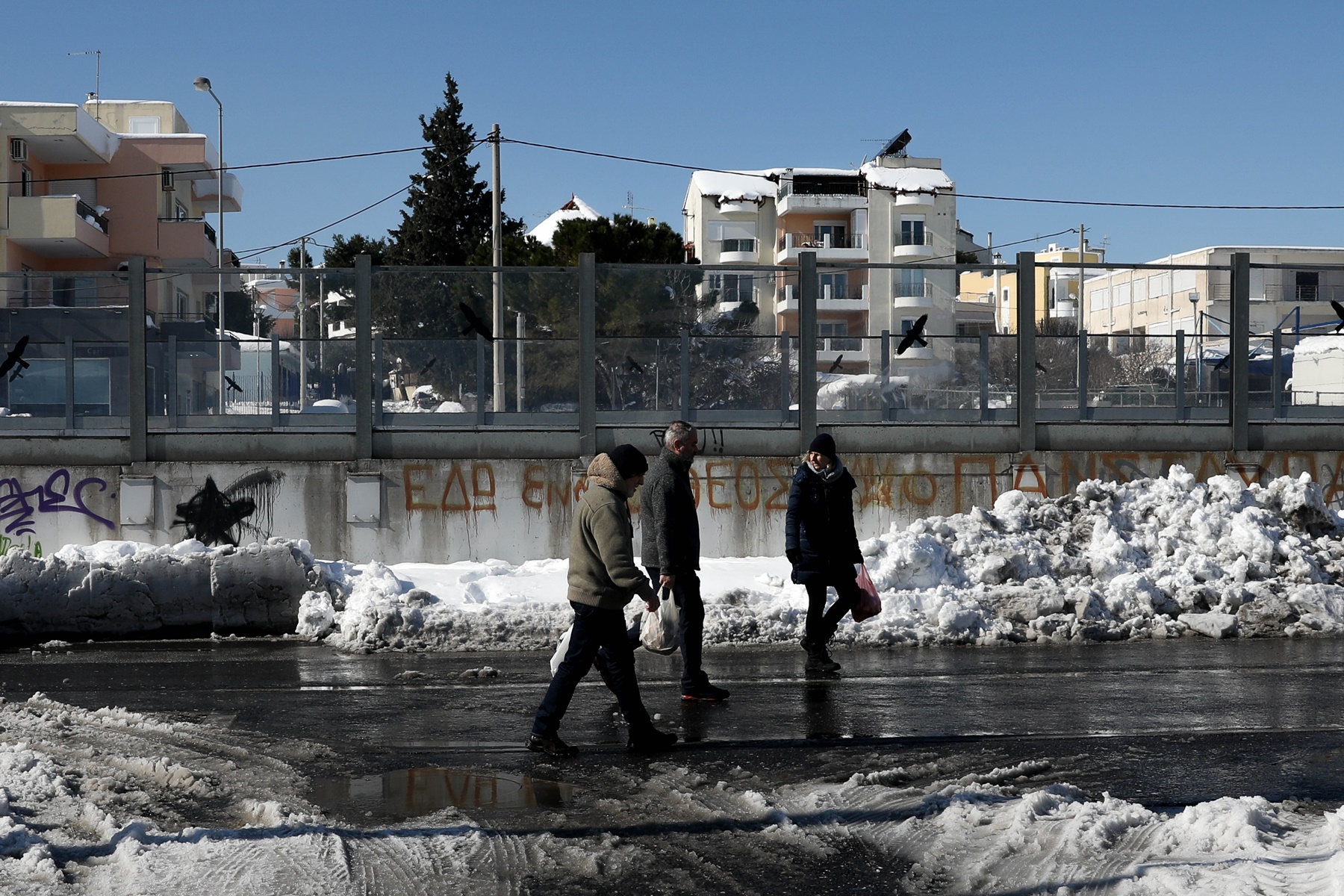 Δημόσιος και ιδιωτικός τομέας 27/2: Τηλεργασία και τηλεκπαίδευση την Πέμπτη, δείτε αναλυτικά