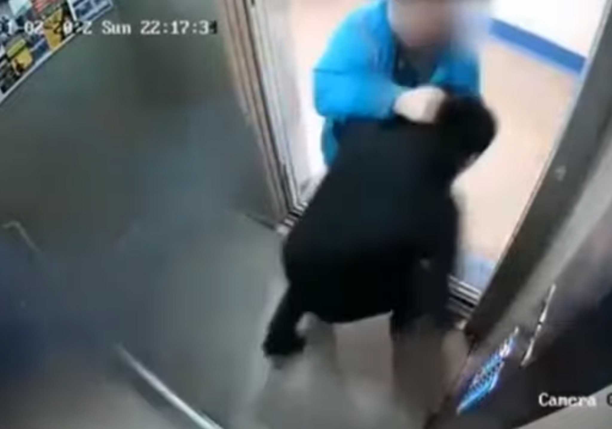 Ξυλοδαρμός παιδόφιλου Ρωσία: 27χρονος στρίμωξε ανήλικη στο ασανσέρ και ο πατέρας “καθάρισε”