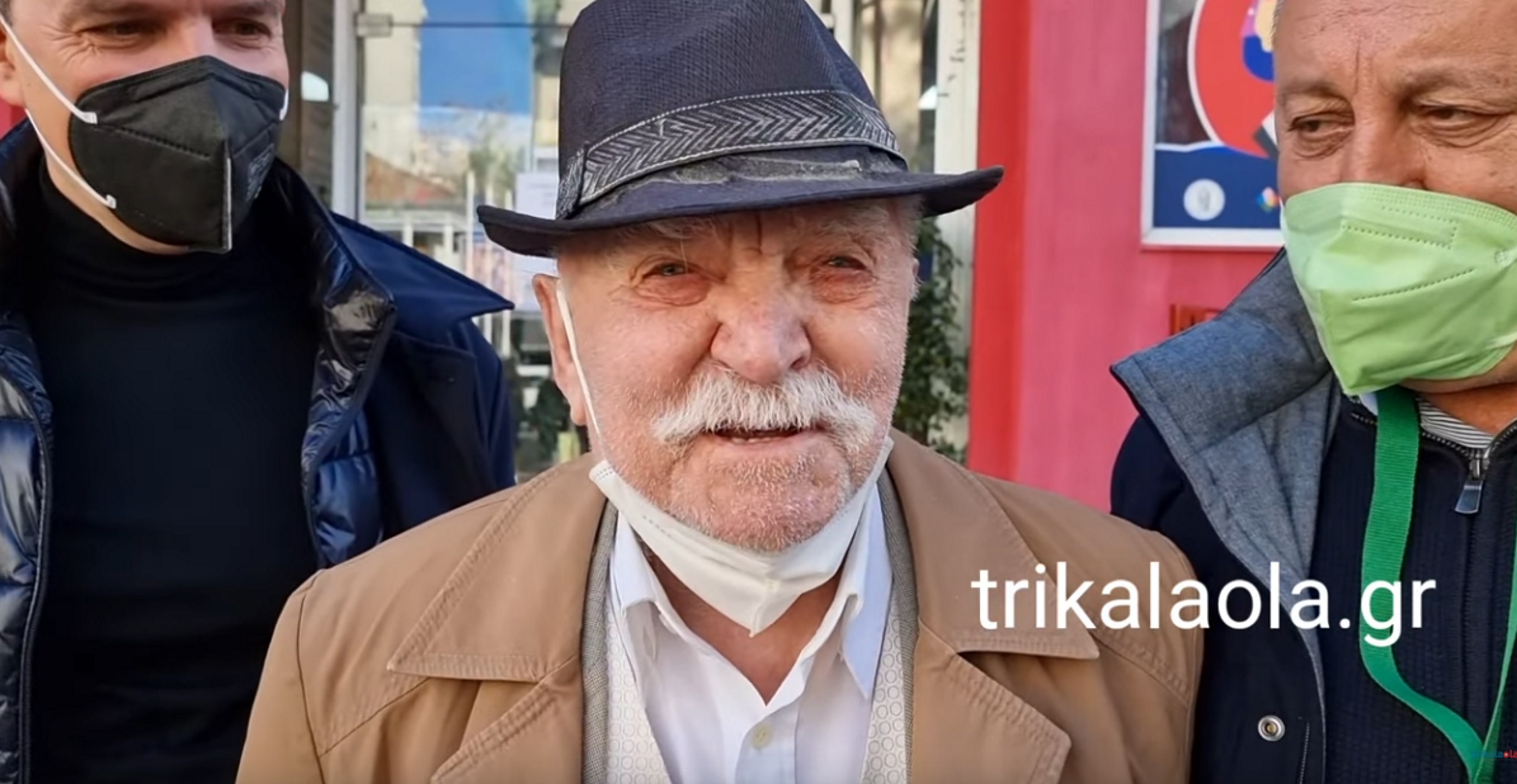 Ψηφοφόρος ΠΑΣΟΚ 101 ετών: Πέθανε ο γλυκύτατος κ. Λεωνίδας