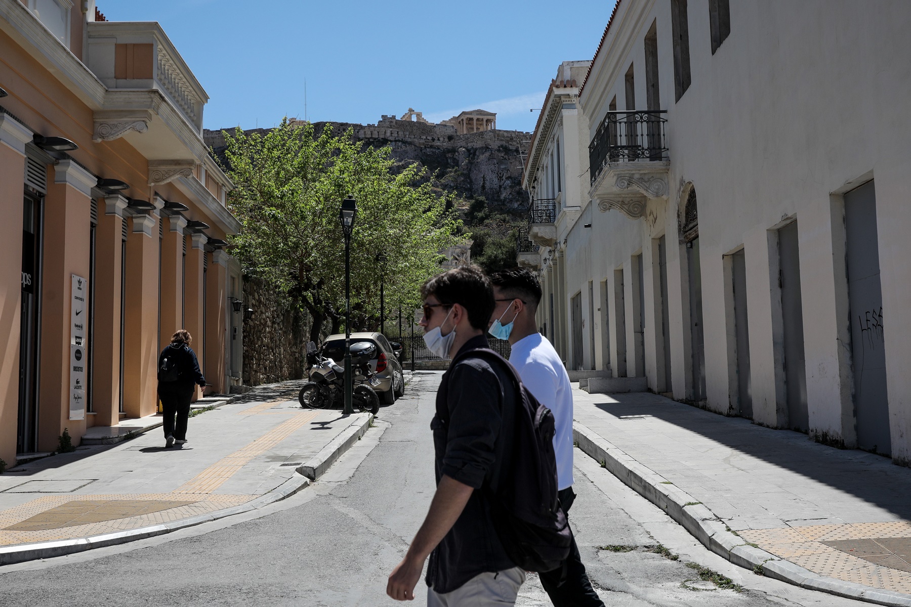Χαλάρωση μέτρων κορονοϊού – Ελλάδα: Κατάργηση περιορισμών, τι ισχύει για τη μάσκα