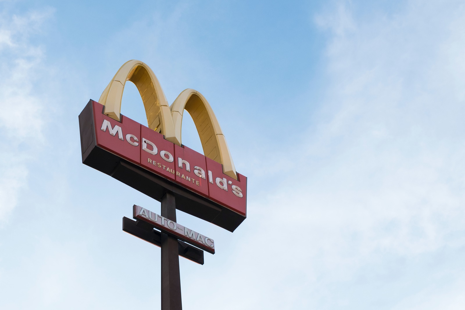 McDonald’s Ρωσία: Η αλυσίδα fast food αποχωρεί από τη Ρωσία