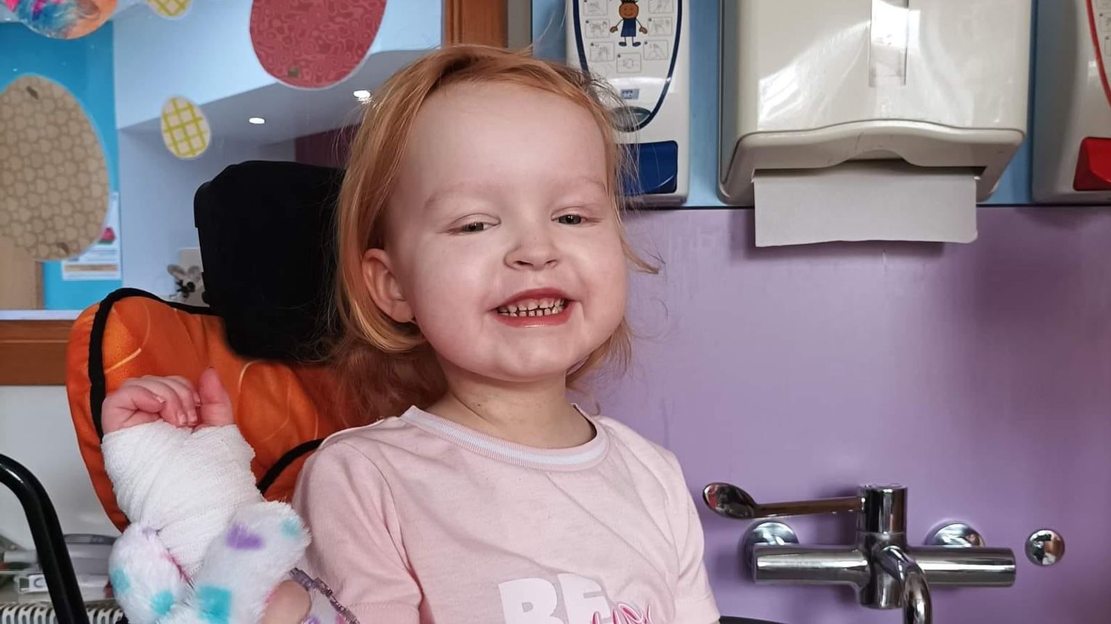3χρονη ηπατίτιδα: Η μάχη ενός κοριτσιού στη Βρετανία
