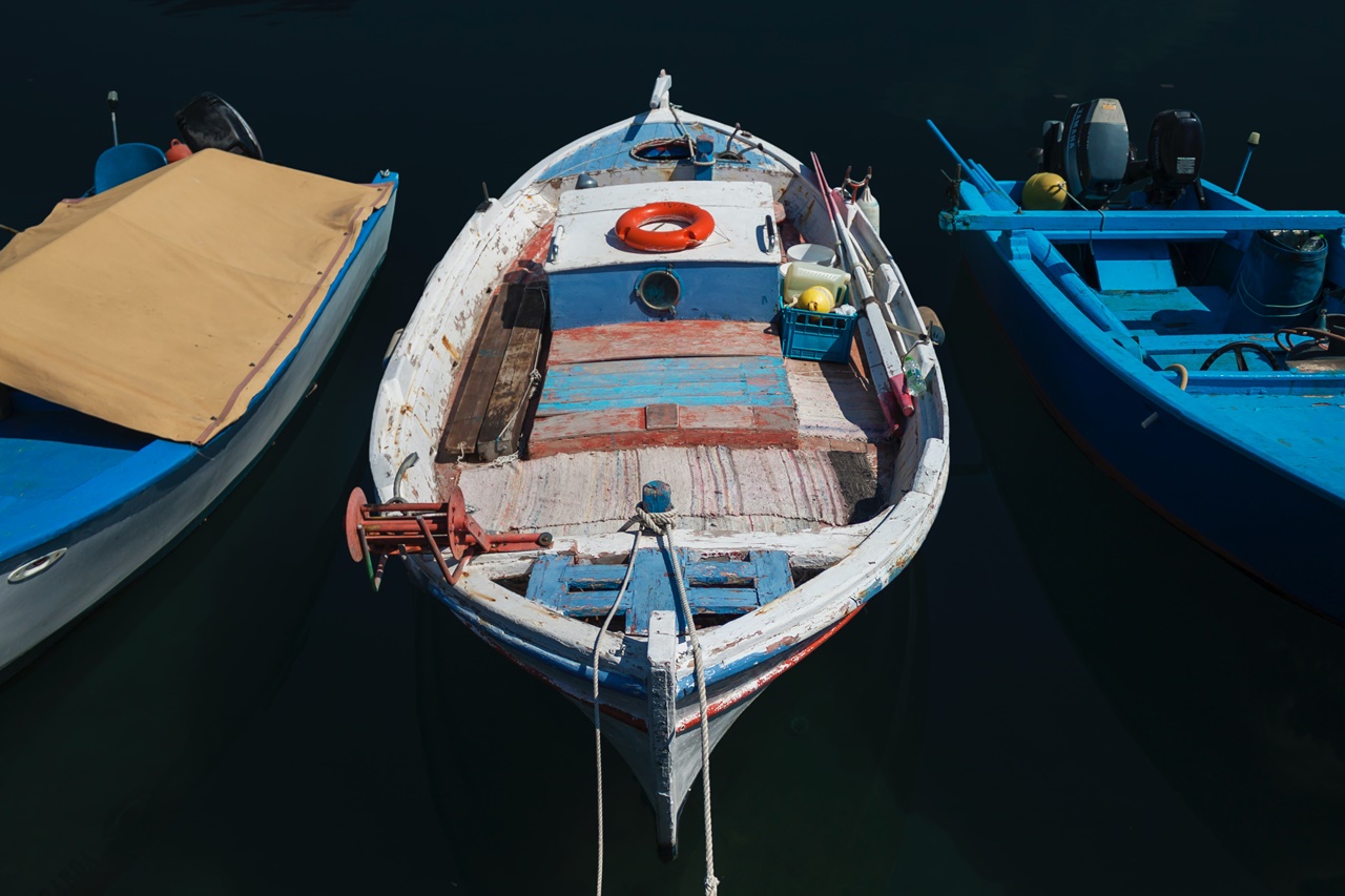 Πάσχα στη Σύμη: Ο δήμος έβαλε 20 σούβλες με αρνιά στο λιμάνι