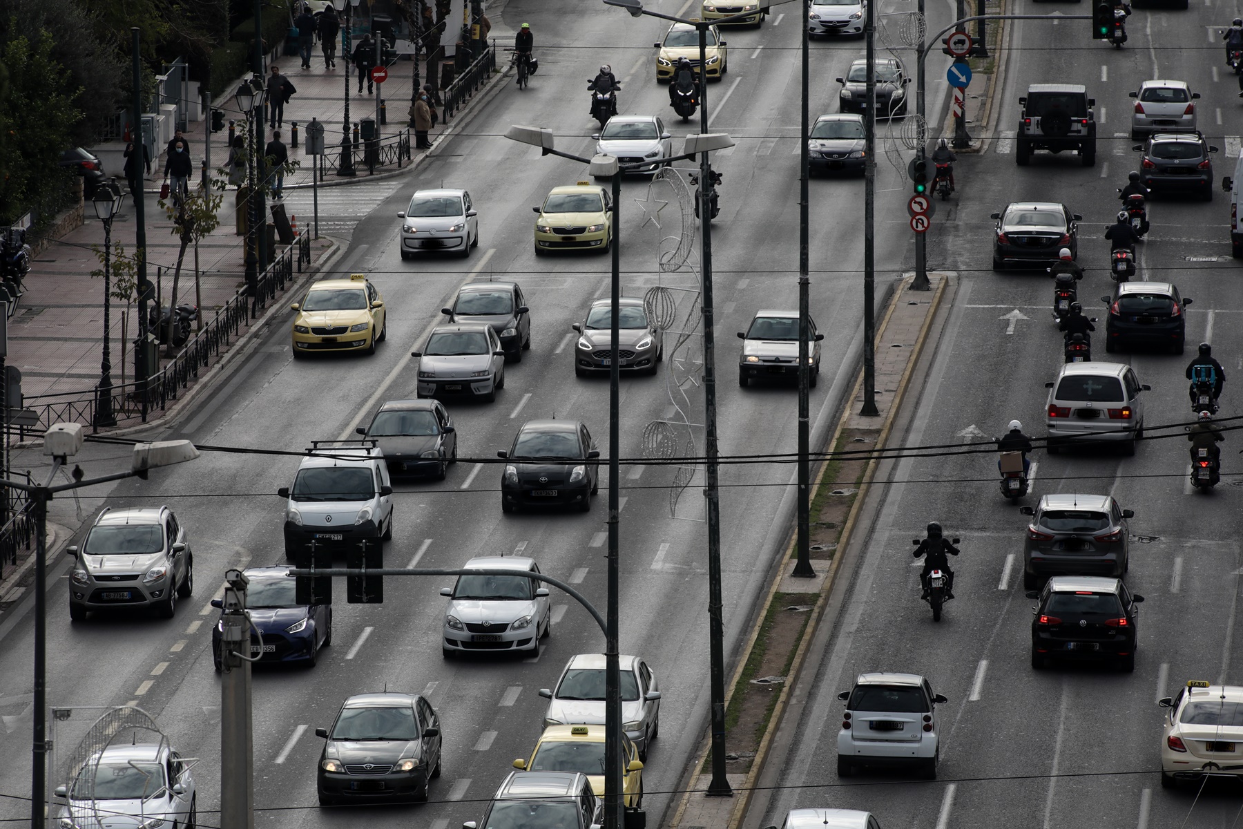 Κίνηση τώρα live: Τροχαίο στη λεωφόρο Αθηνών στο Χαϊδάρι