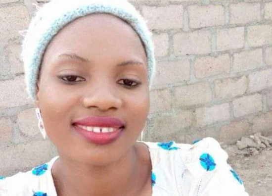 Φοιτήτρια Νιγηρία: Ξυλοκοπήθηκε μέχρι θανάτου για «βλάσφημα» μηνύματα