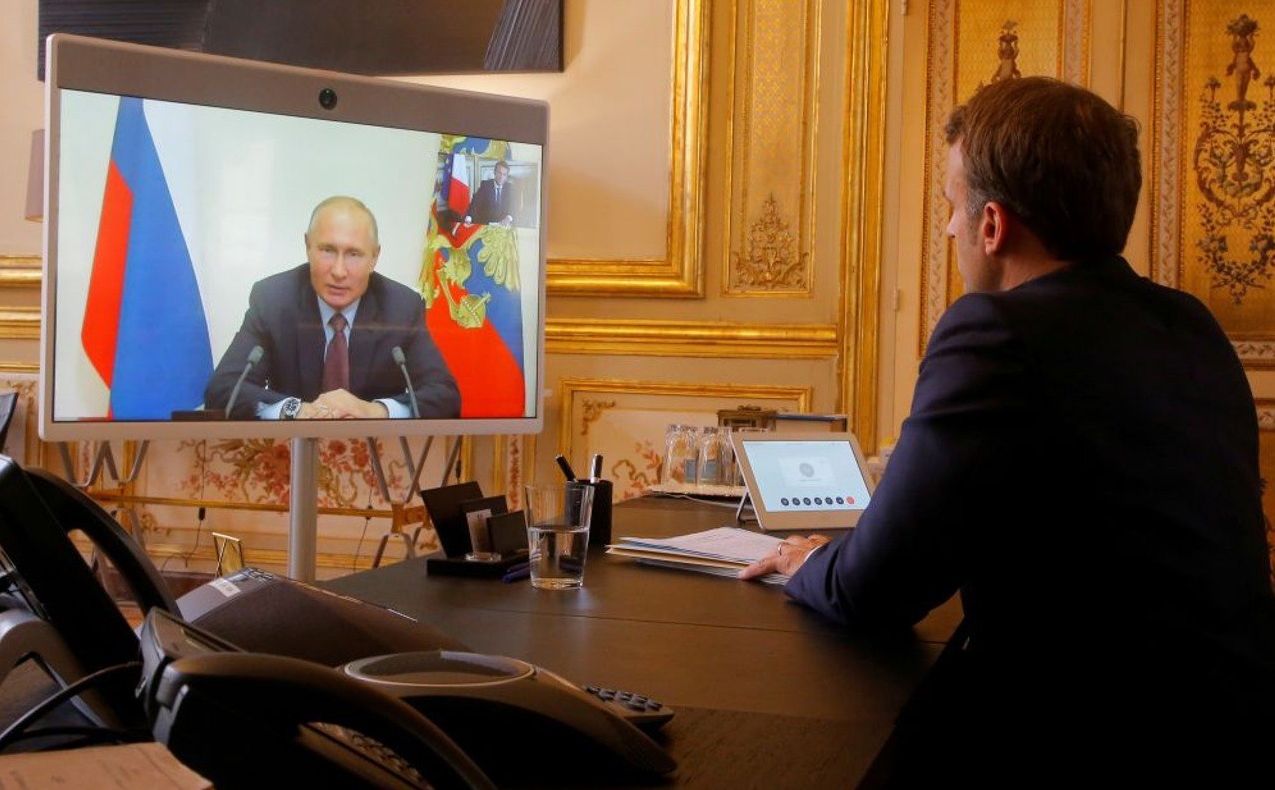 Μακρόν – Πούτιν συνομιλία: Μαραθώνια τηλεφωνική επικοινωνία για τον πόλεμο