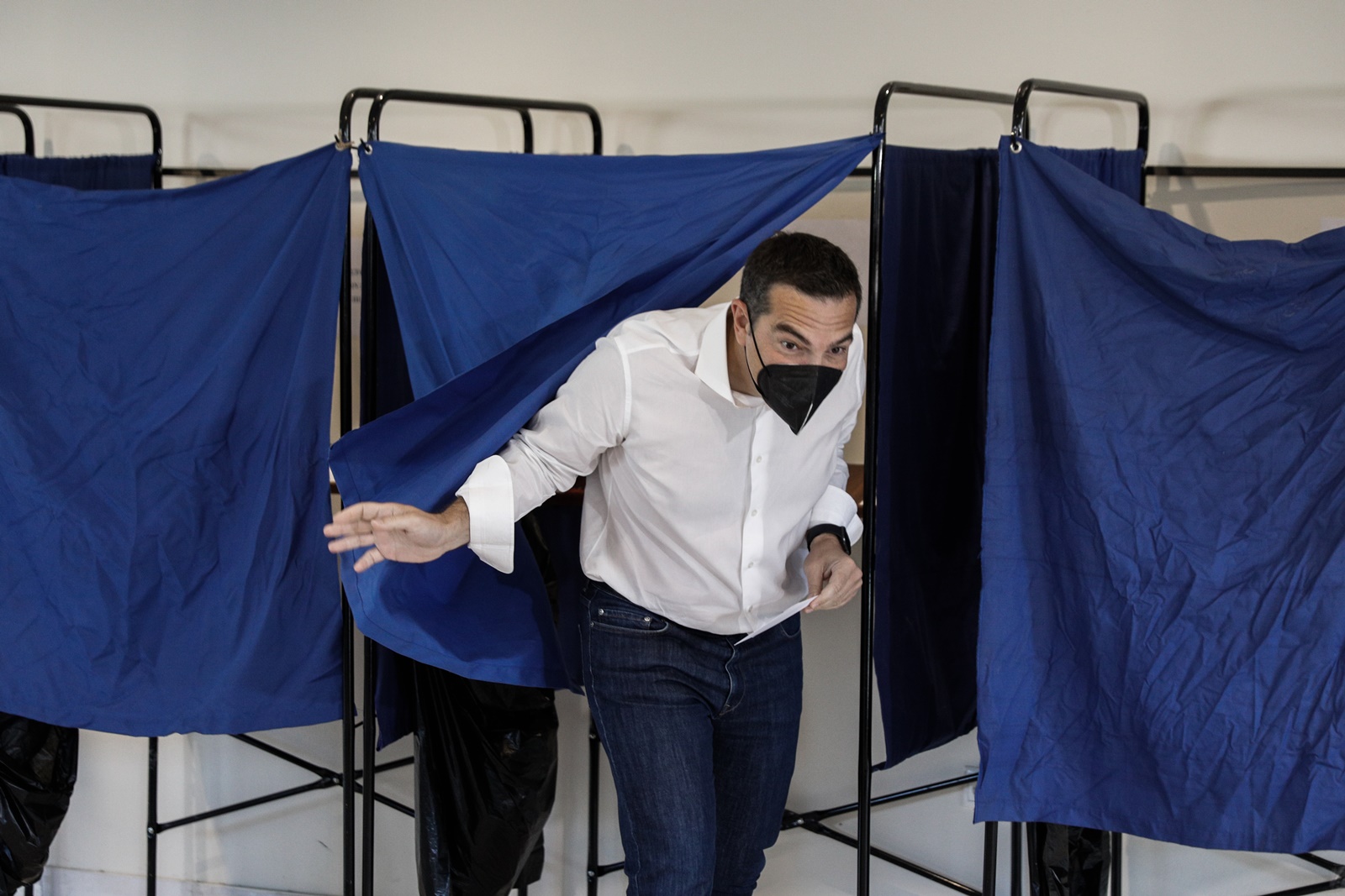 Τσίπρας – εκλογές ΣΥΡΙΖΑ: «Καλούμε τους πολίτες να πάρουν τον ΣΥΡΙΖΑ στα χέρια τους»