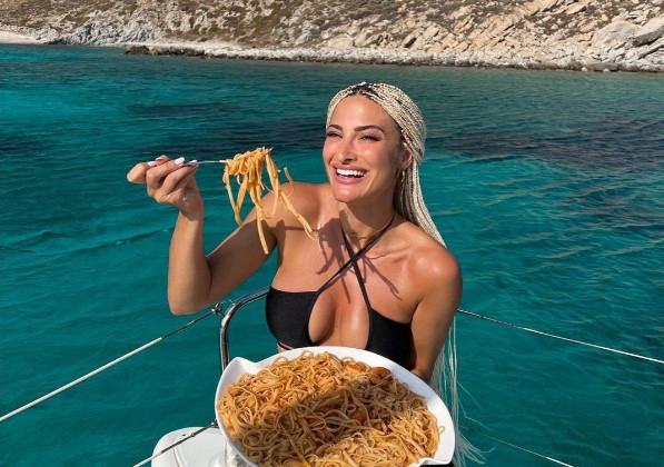 Τούνη νοσοκομείο: Τι συμβαίνει στην influencer