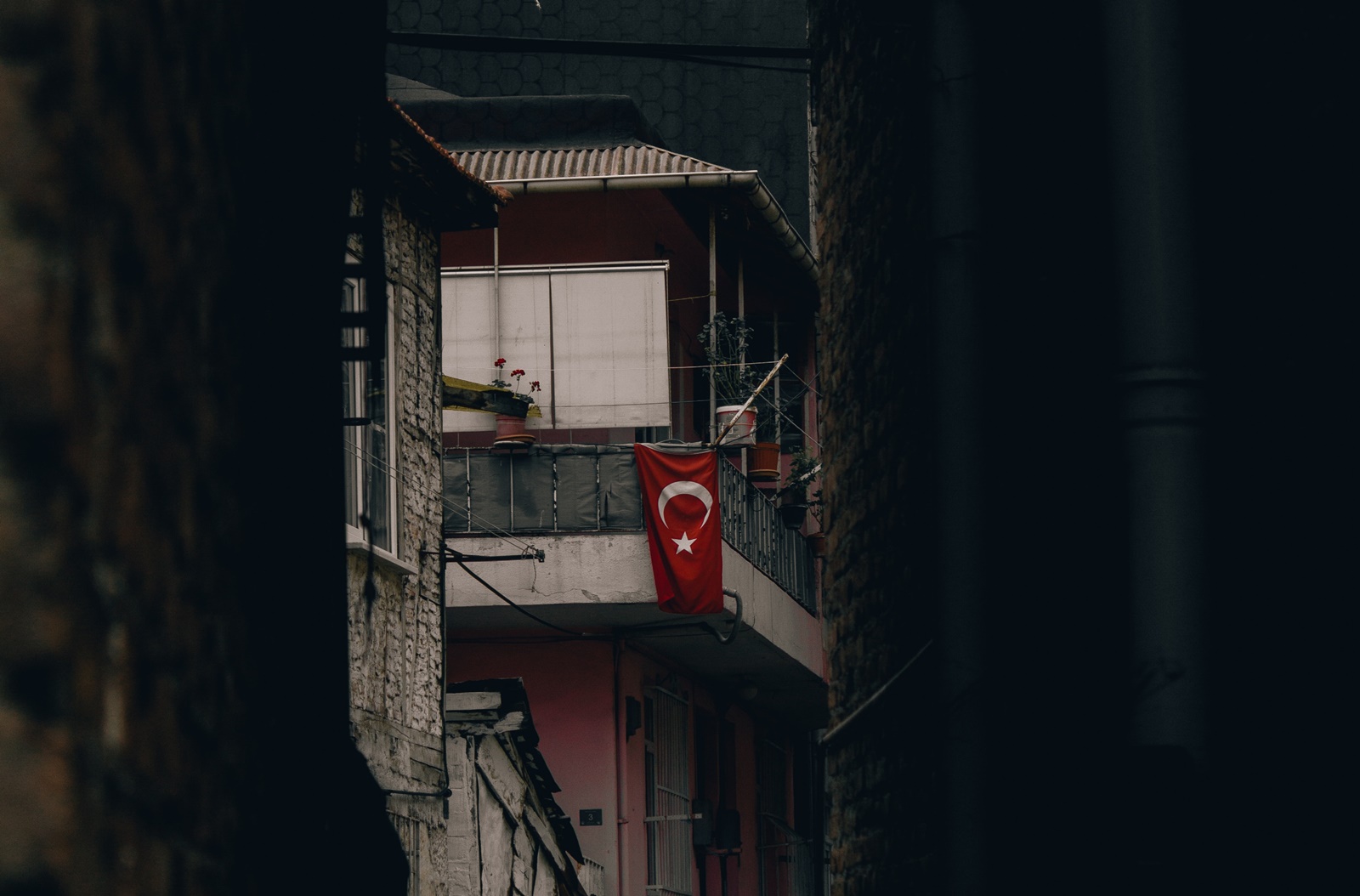 Τουρκία – κατέρρευσε οροφή: Τρόμος κατά τη διάρκεια εκδήλωσης