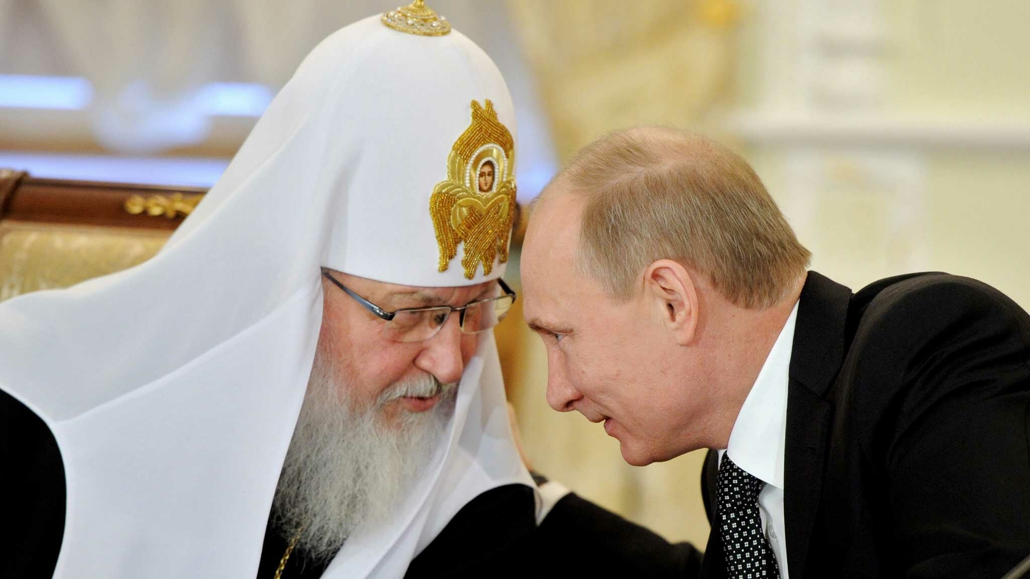 Πατριάρχης Μόσχας ατύχημα: Έπεσε την ώρα της λειτουργίας