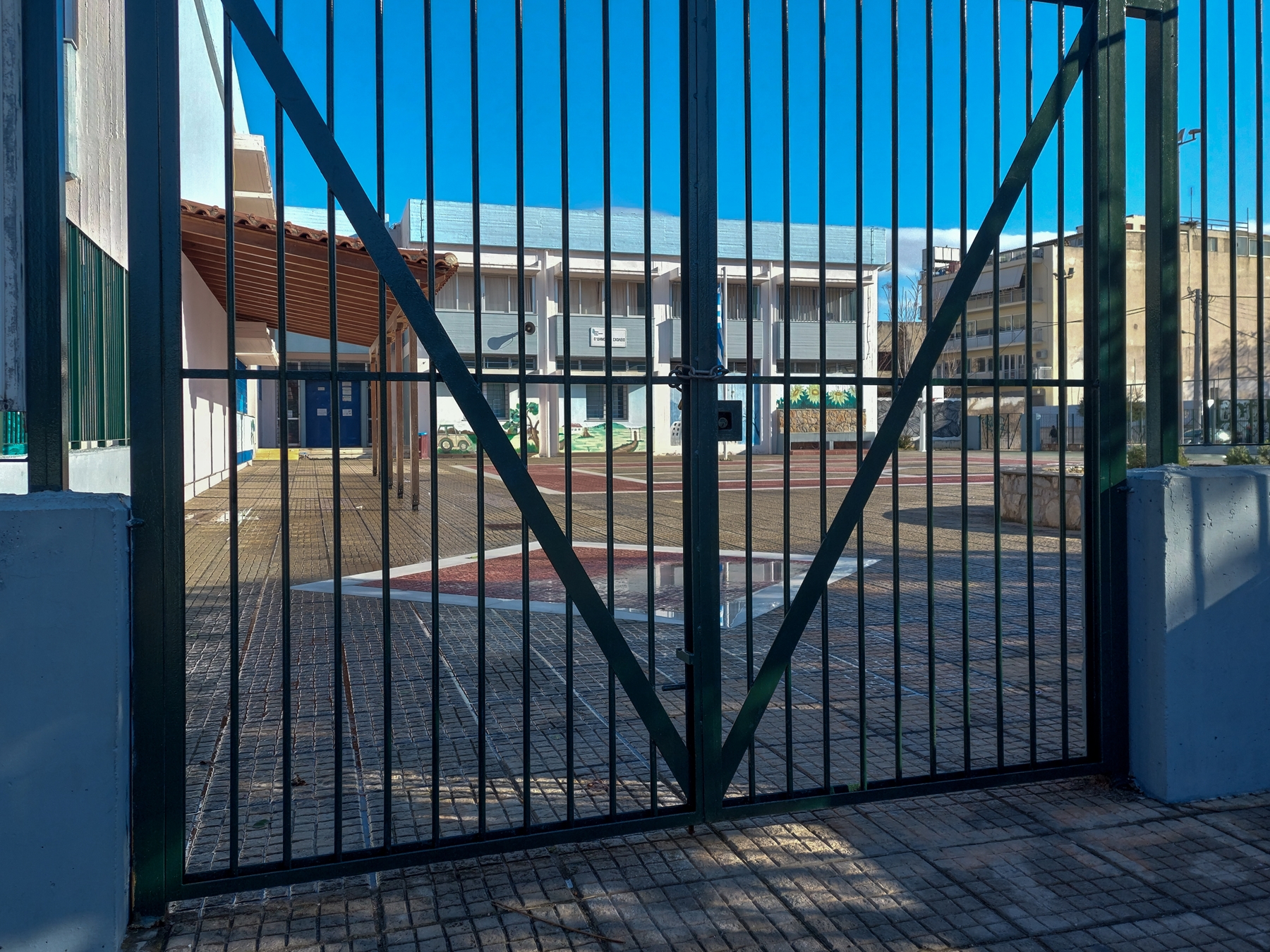 Ξυλοδαρμός ανηλίκων – Άγιος Δημήτριος: Νέο περιστατικό βίας έξω από σχολείο