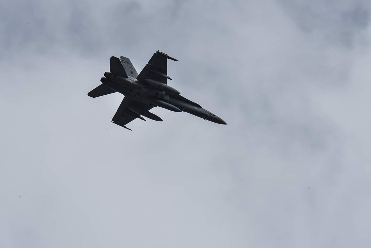 Φάρσα για βόμβα σε αεροπλάνο: Μαχητικό F-18 συνοδεύει αεροσκάφος της Easyjet