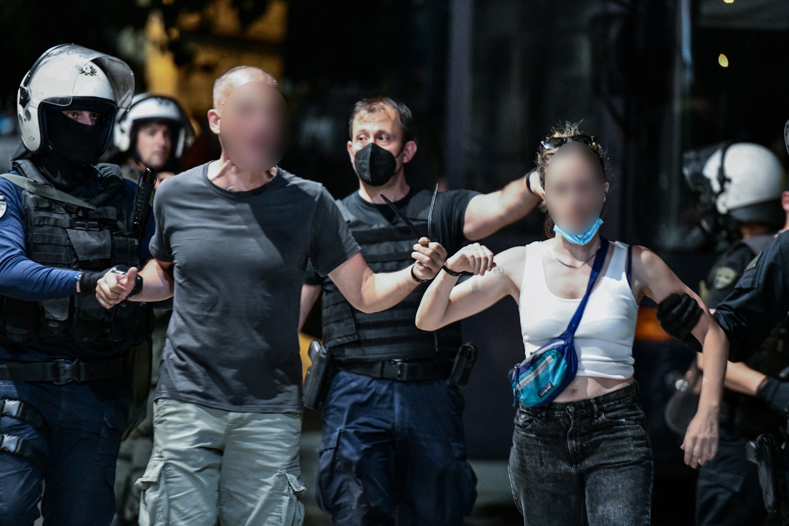 Εξάρχεια επεισόδια: Ένταση μεταξύ αστυνομίας και διαδηλωτών