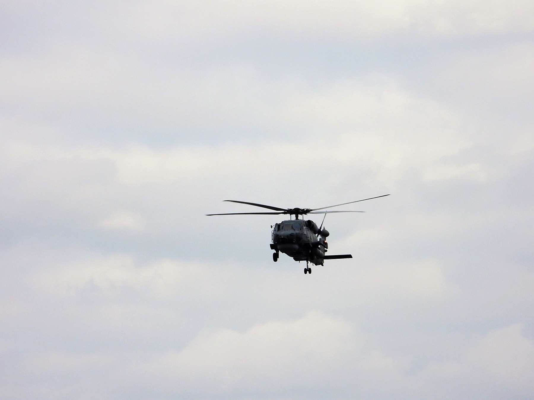21χρονος Βρετανός – ελικόπτερο Σπάτα: Κατεπείγουσα προκαταρκτική έρευνα για το δυστύχημα