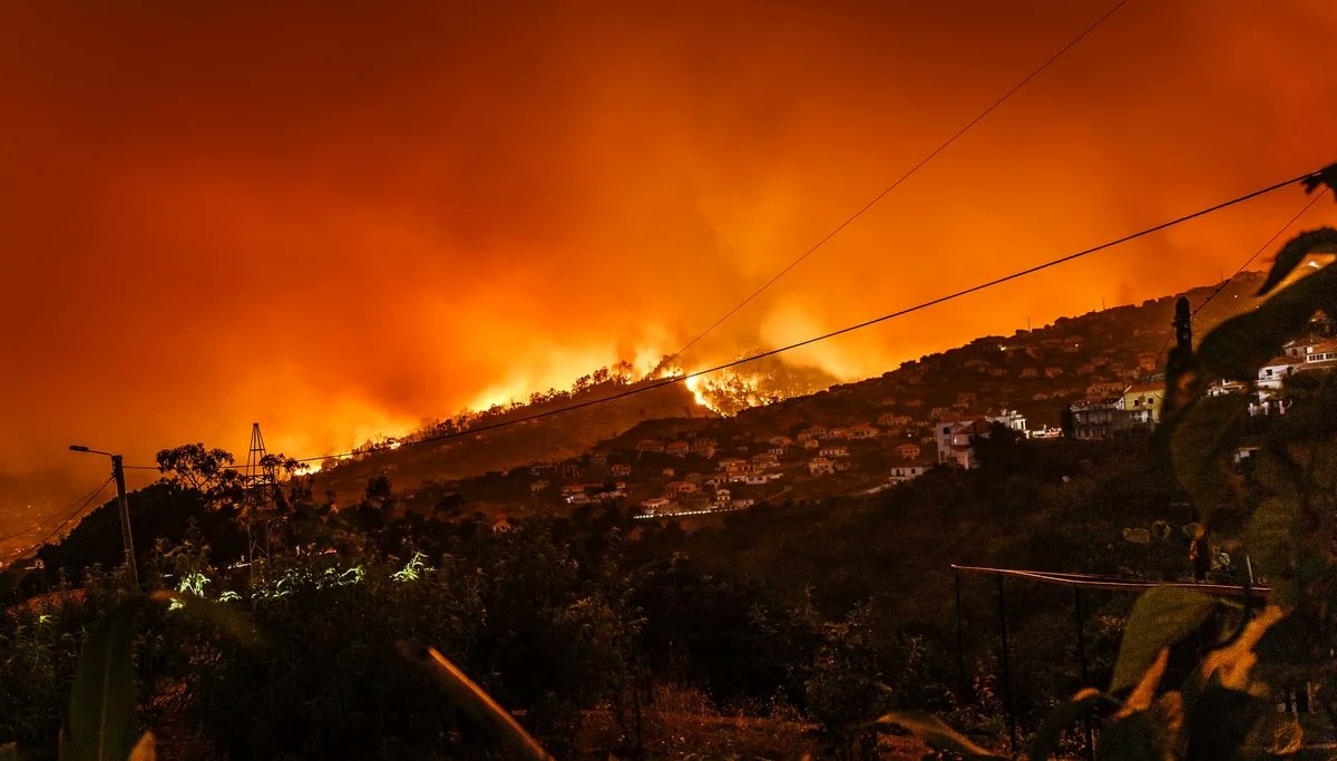 Πορτογαλία πυρκαγιές: Μεγάλη η μάχη των πυροσβεστών για την κατάσβεση