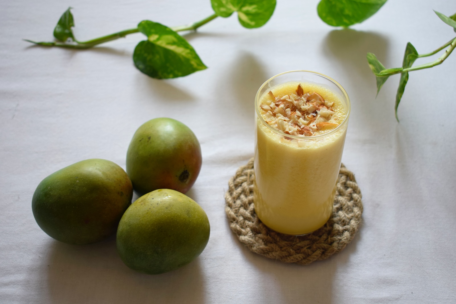Εύκολο αδυνάτισμα: Καλοκαιρινό smoothie από μάνγκο