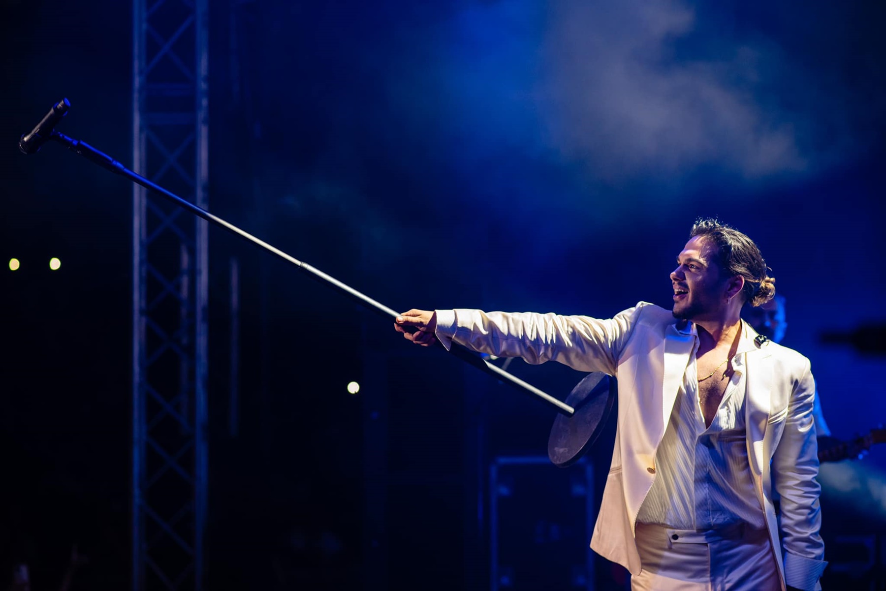 Μάστορας – Φουρέιρα: Η επική αναπαράσταση του τραγουδιστή