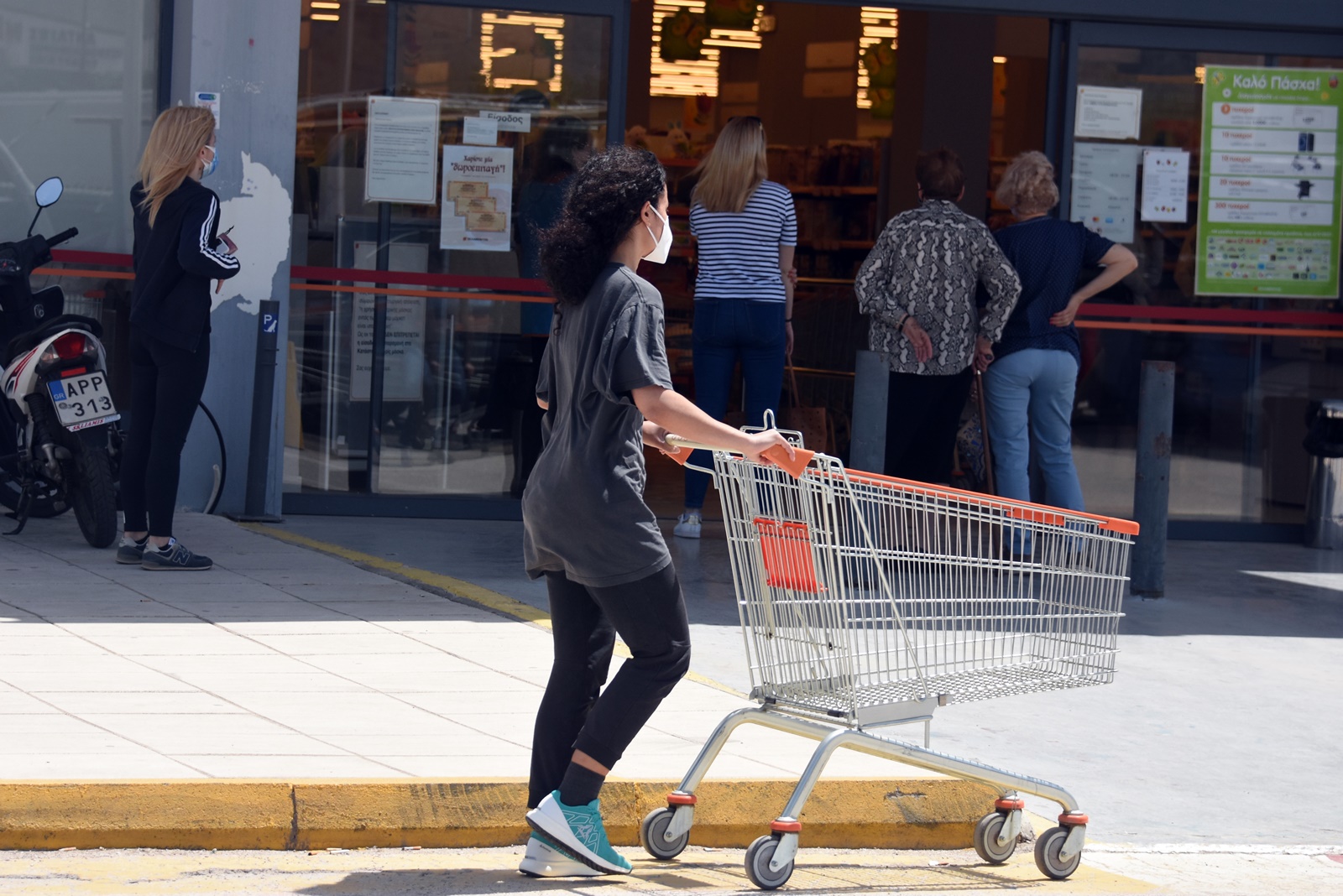 Ανατιμήσεις προϊόντων: Παραμένουν ίδιες οι τιμές, μικραίνει η ποσότητα