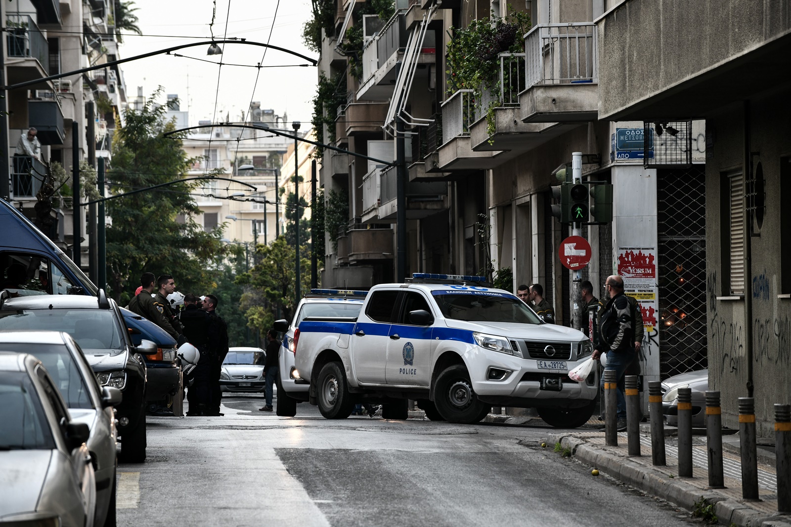 Εμπρησμοί στα Εξάρχεια: Έγιναν δύο συλλήψεις – Βρέθηκαν όπλα