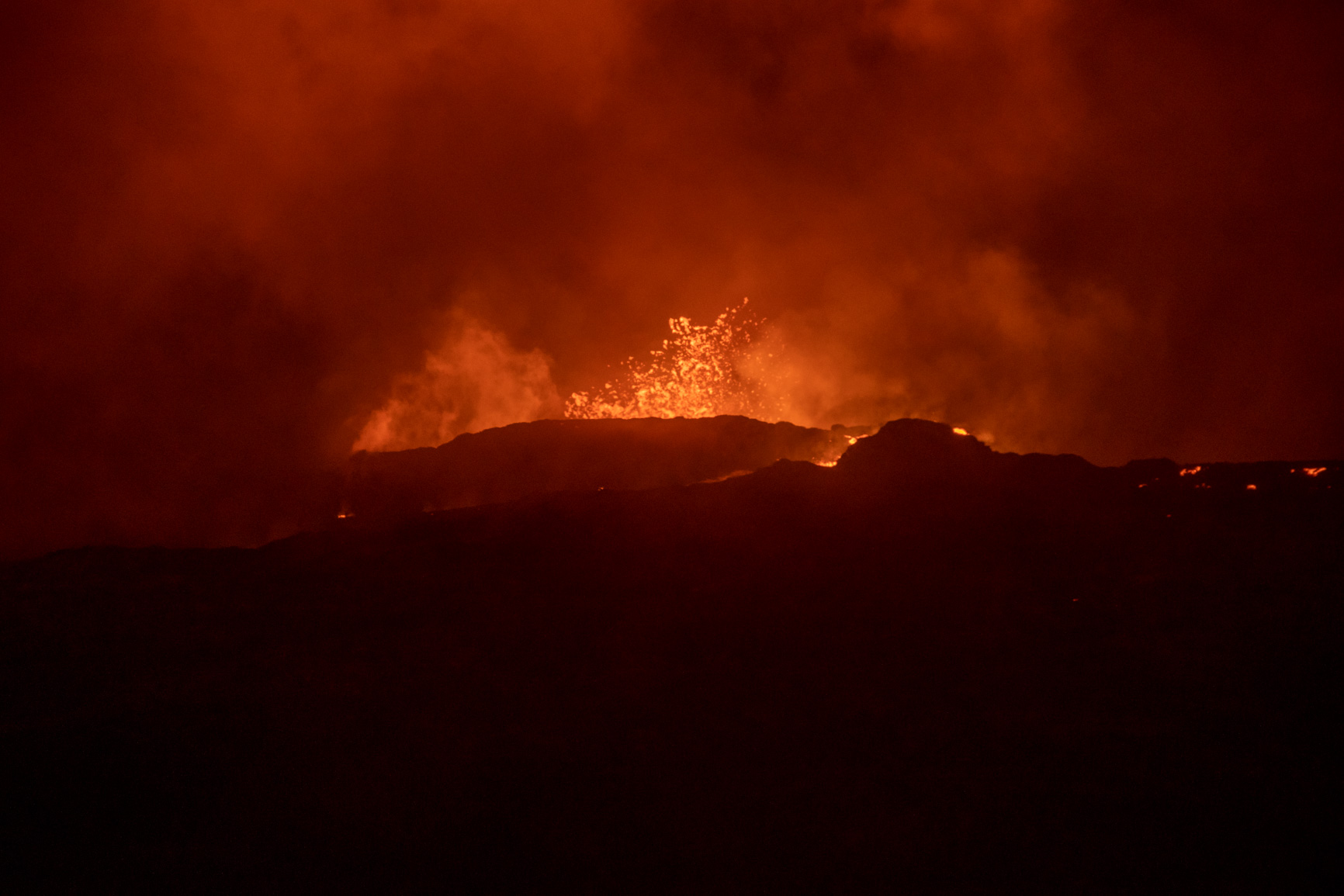 Ηφαίστειο Ισλανδίας: «Ποτάμια» λάβας και πυκνοί καπνοί μετά την έκρηξη