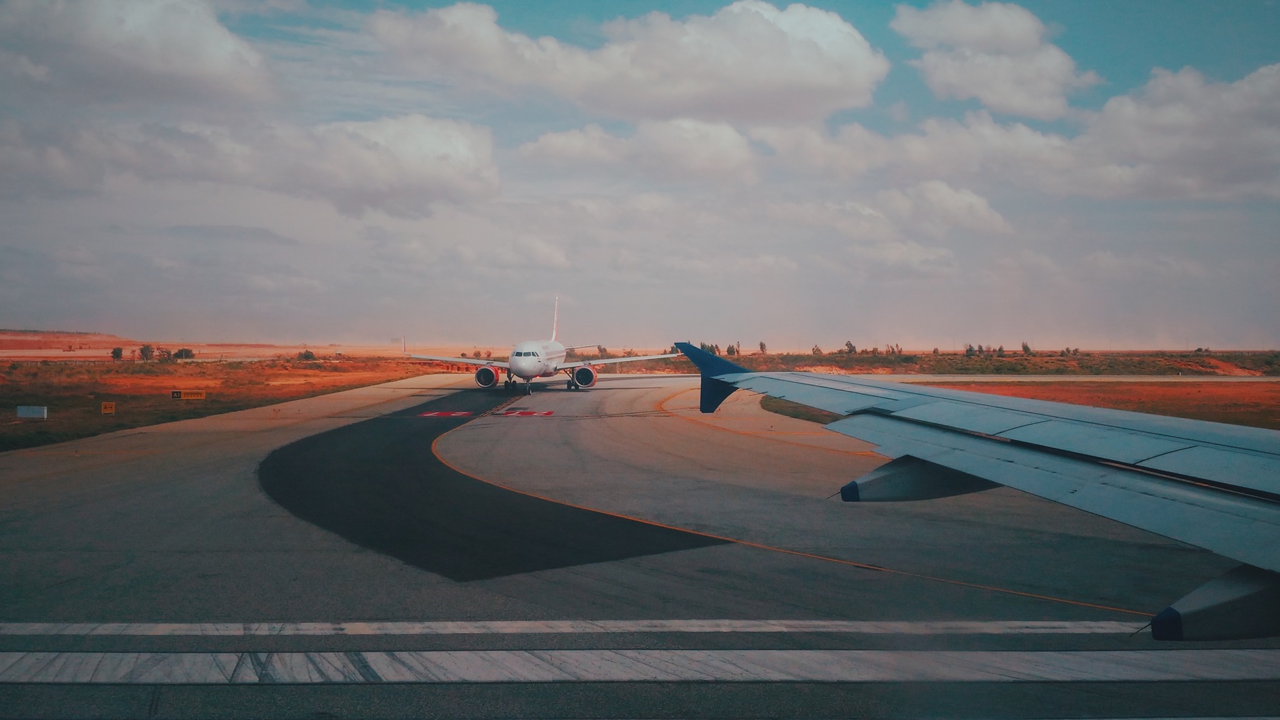 Αεροπλάνο Σκιάθος: Τουρίστες παίζουν τη ζωή τους “κορώνα γράμματα”