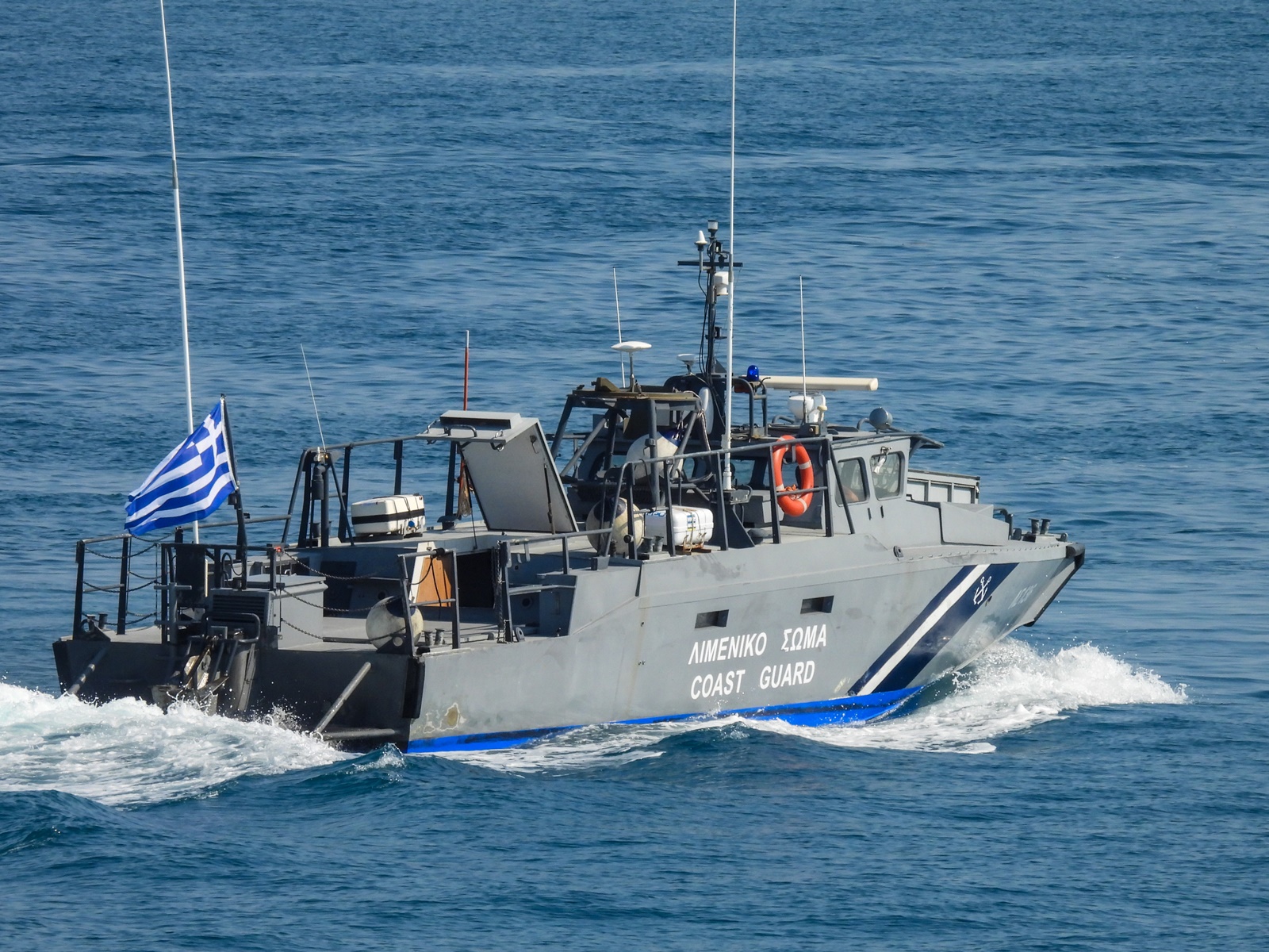Βυθίστηκε σκάφος στη Κρήτη: Μεγάλη επιχείρηση του Λιμενικού