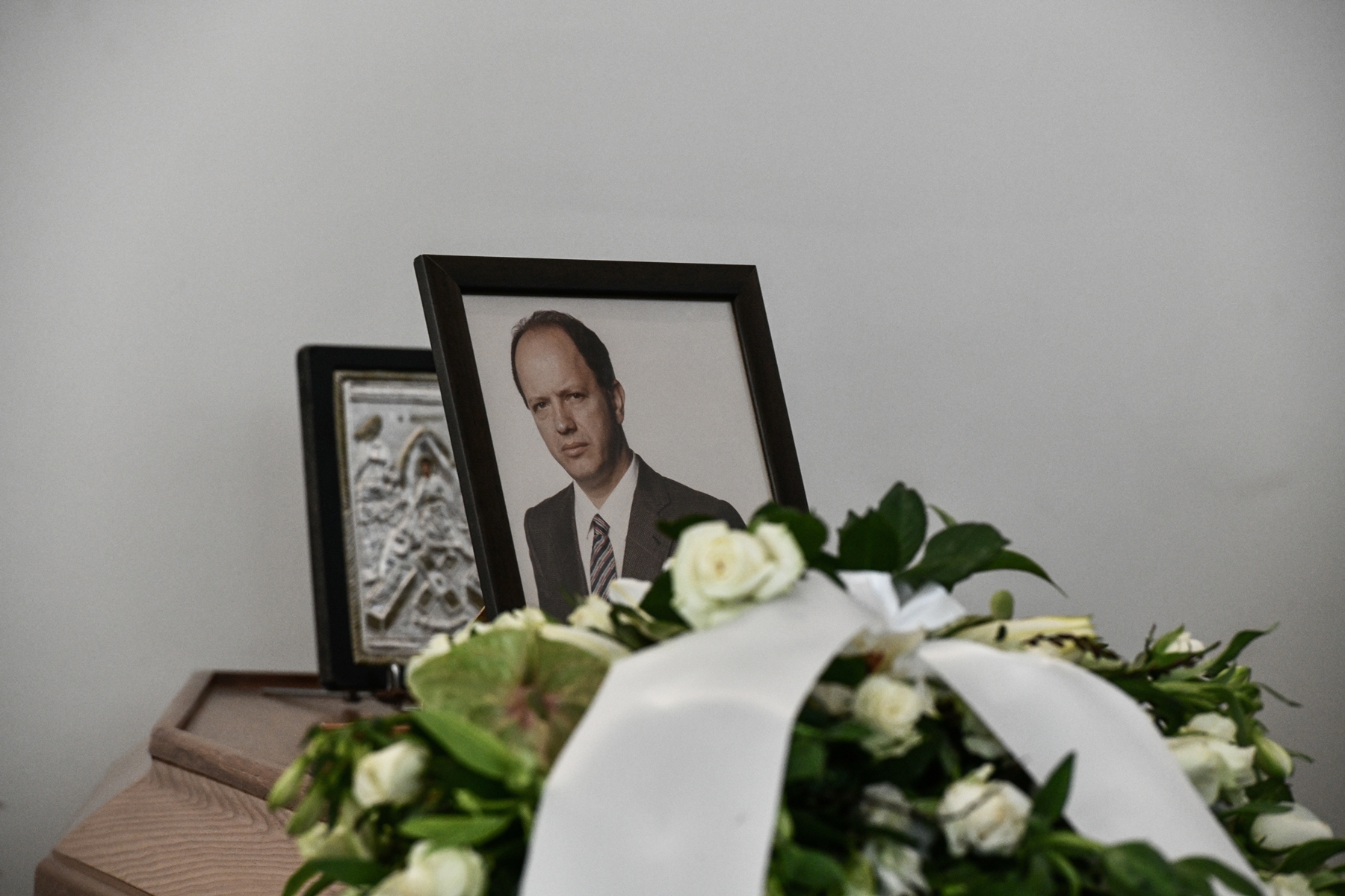Κηδεία Σταύρου Ψυχάρη: Το τελευταίο “αντίο” στον δημοσιογράφο και εκδότη