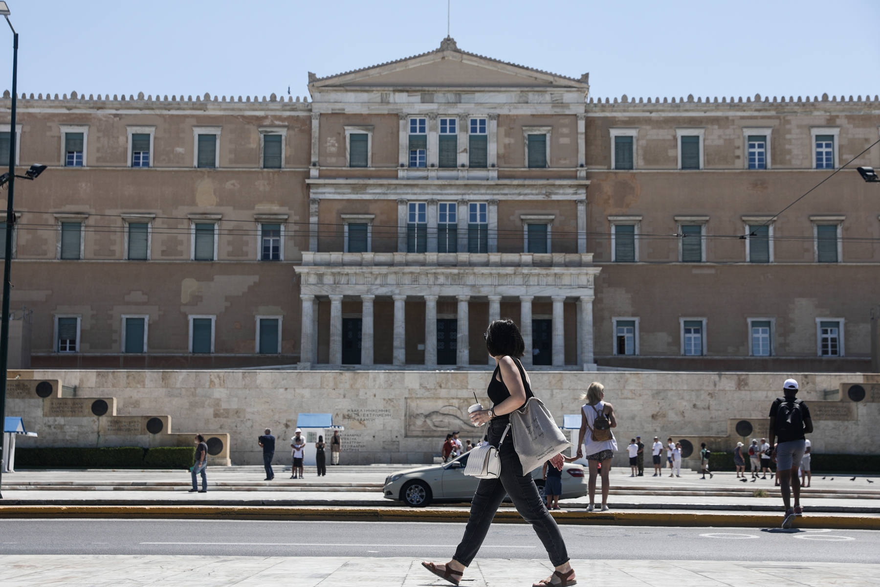 Διαφημίσεις για ηλεκτρικό ρεύμα – ΡΑΕ: Η αυστηρή ανακοίνωση της Αρχής