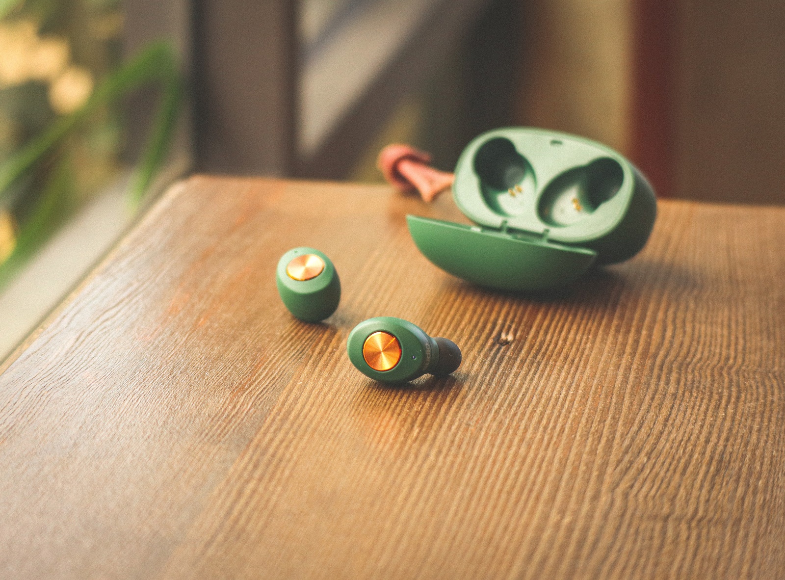 Πώς καθαρίζω τα ακουστικά: Οι 4 πιο απλοί τρόποι