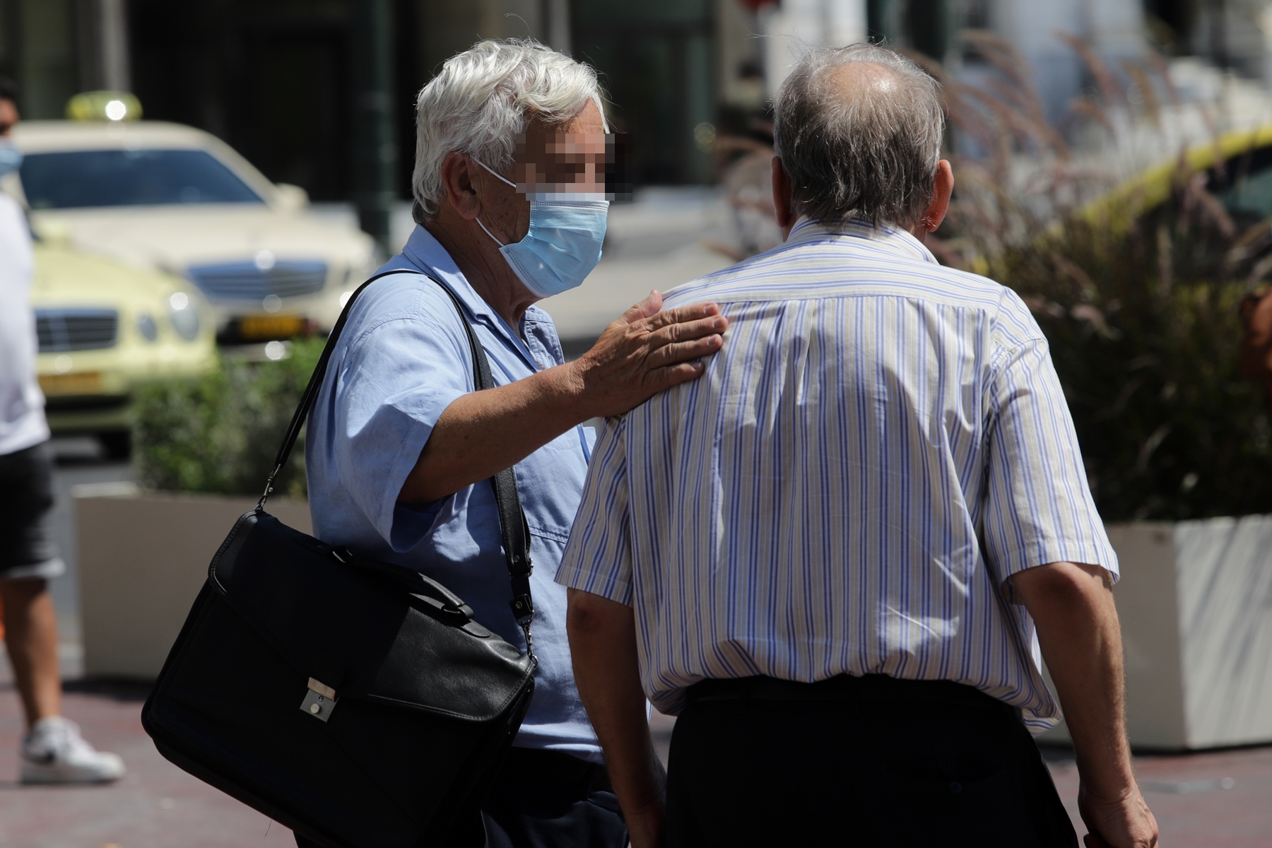 Επικαιροποιημένα εμβόλια – Ελλάδα: Ποιοι θα είναι οι πρώτοι δικαιούχοι