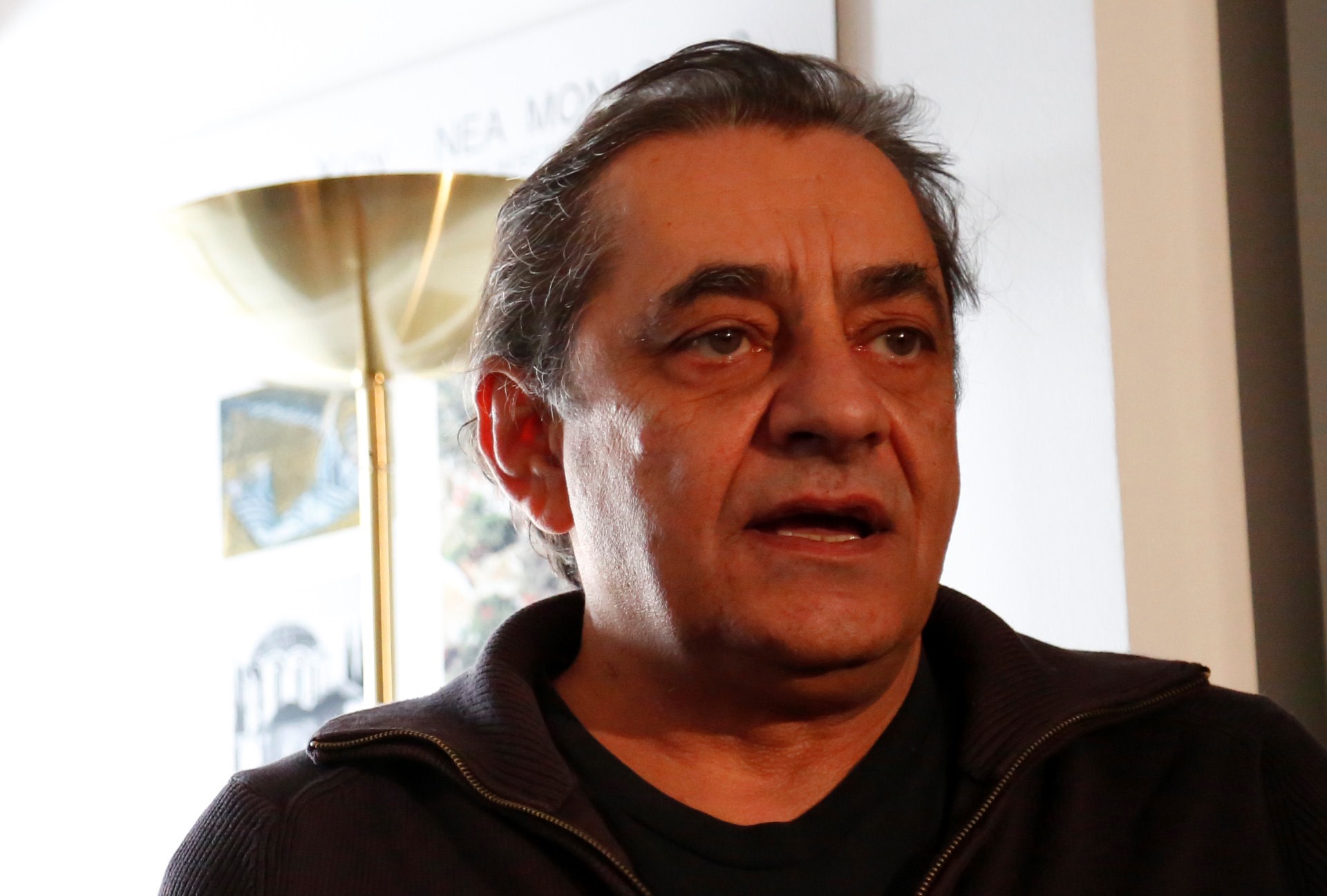 Καφετζόπουλος: «Γινόμαστε σούργελα»