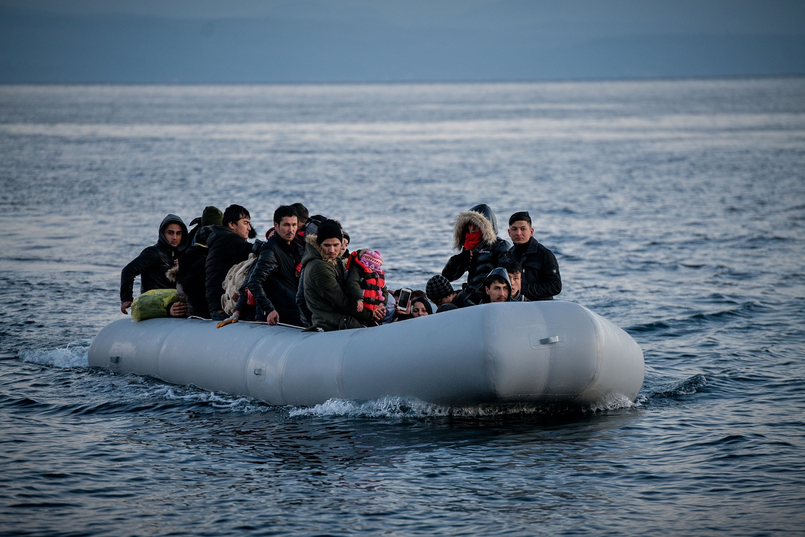 Ναυάγια στο Αιγαίο: Τραγωδία με πολλά θύματα – Επιχειρήσεις του Λιμενικού σε Κύθηρα και Μυτιλήνη