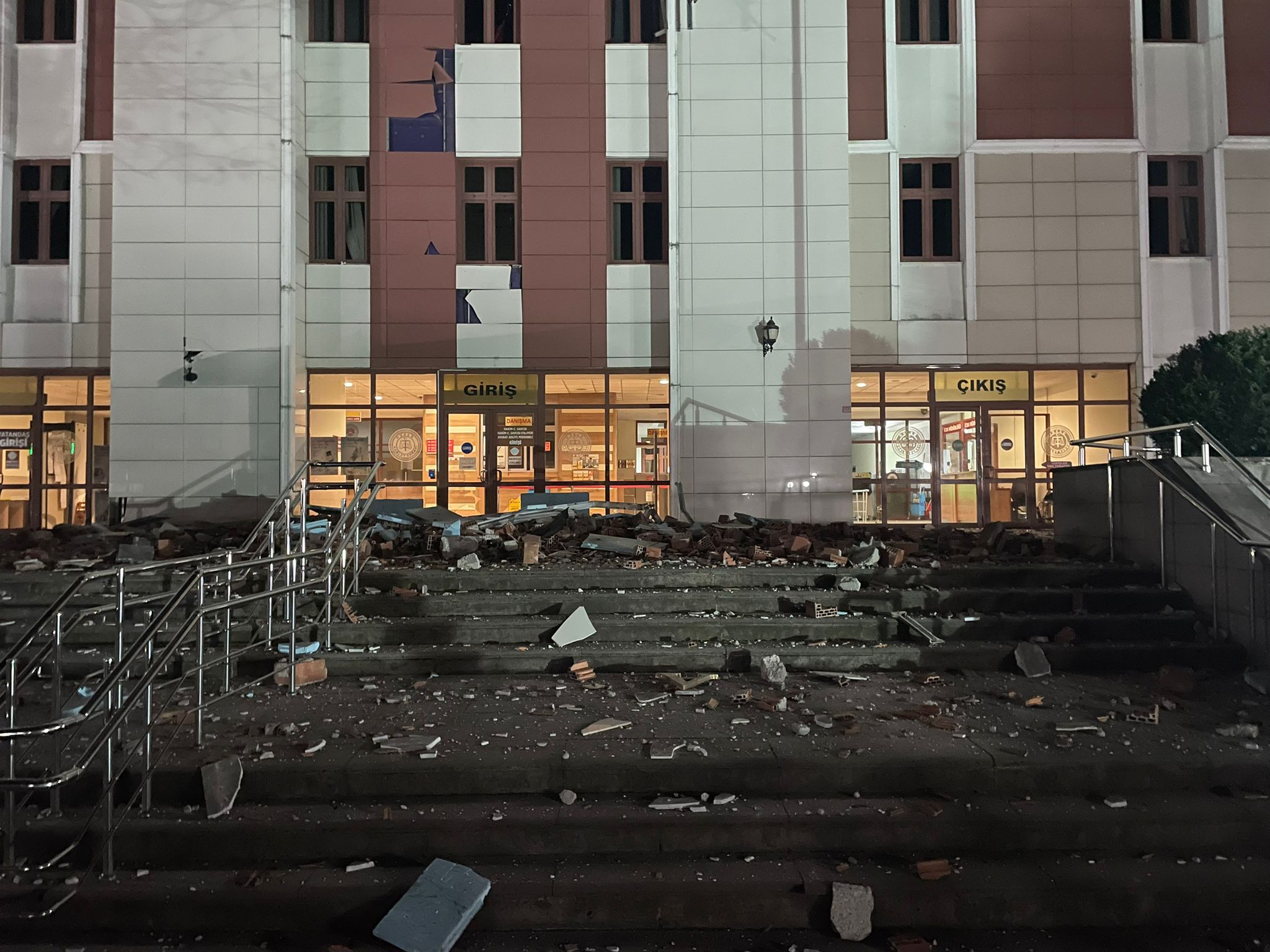 Σεισμός Τουρκία τώρα: Πανικός από τα 6 Ρίχτερ