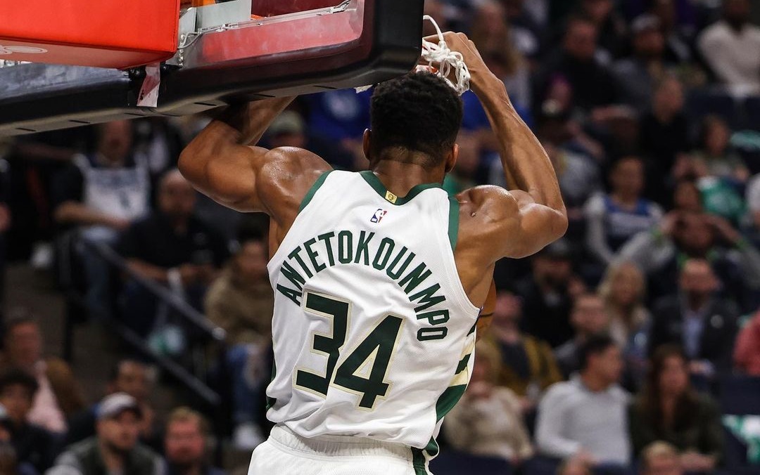 Αντετοκούνμπο – Μπακς: Το εντυπωσιακό triple double του «Greek Freak»