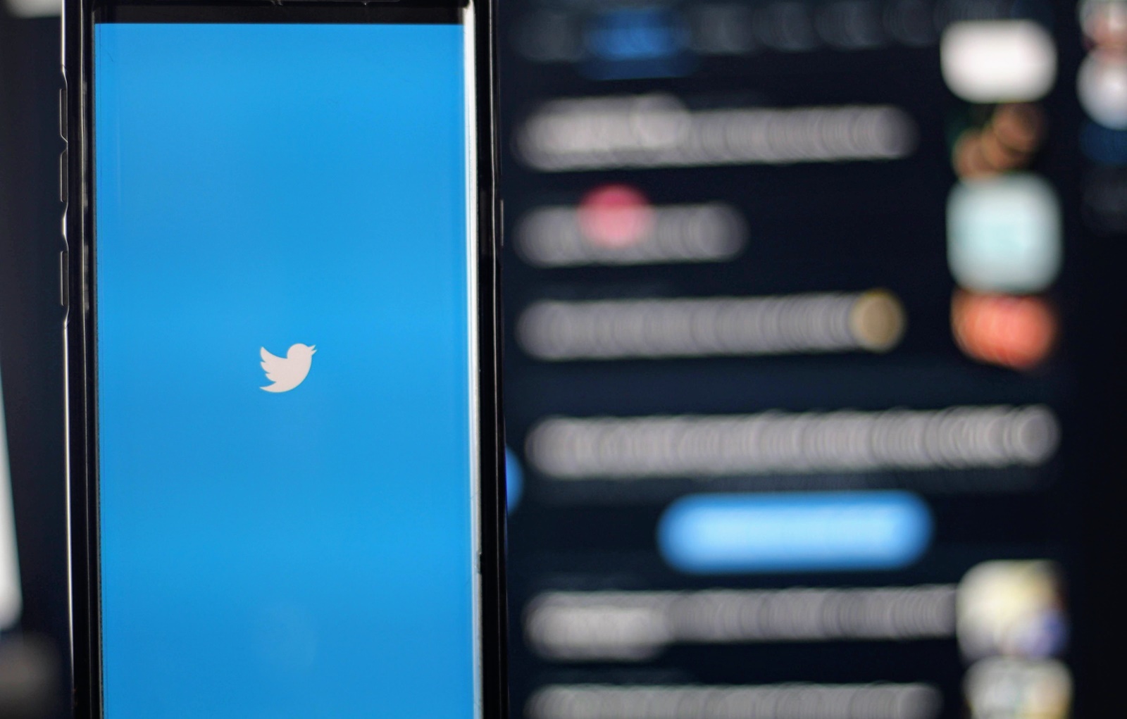 Twitter απολύσεις – Μασκ: Δεκάδες απολυμένοι κλήθηκαν να επιστρέψουν στην εταιρεία