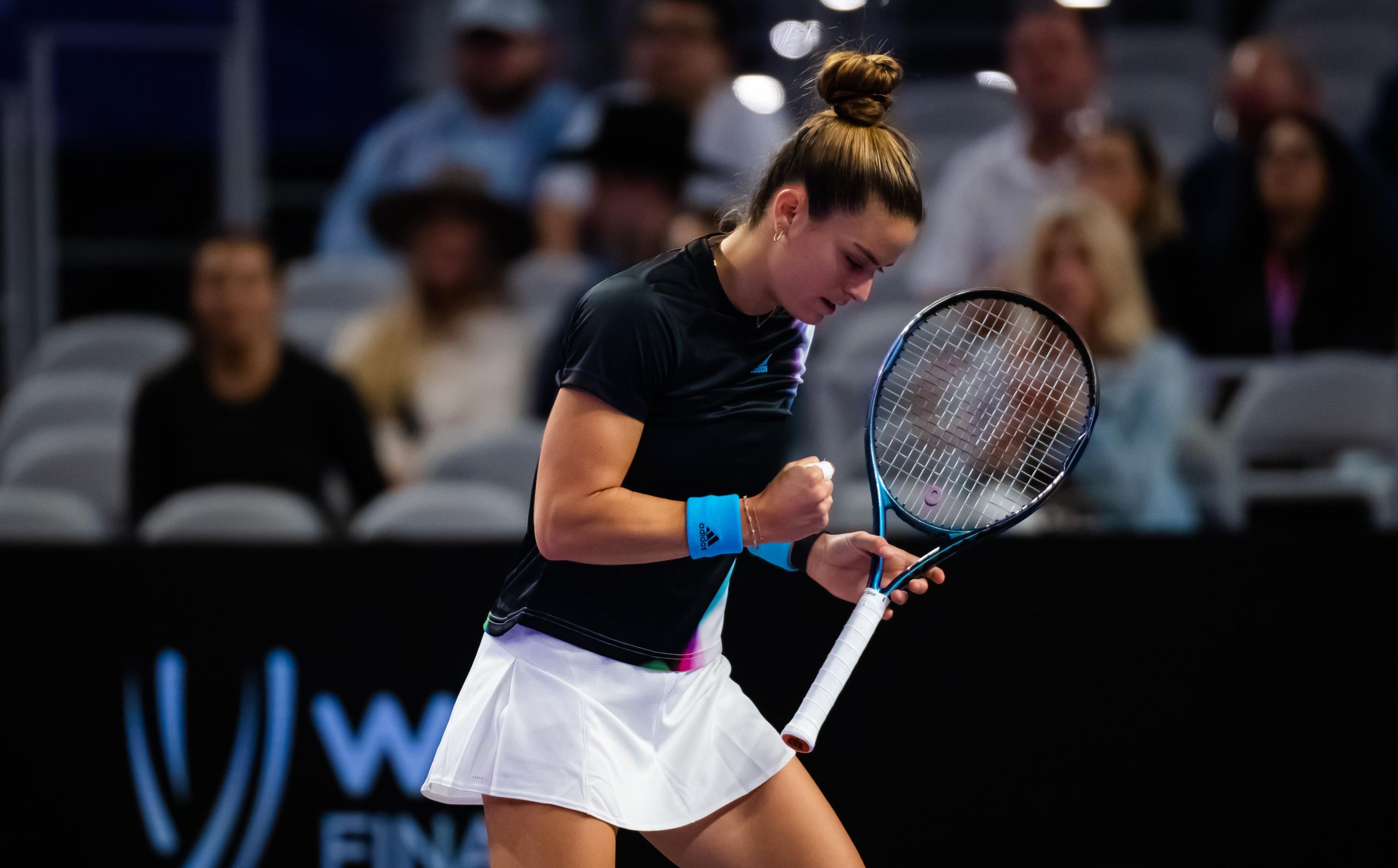 Σάκκαρη WTA Finals: Νίκησε 2-0 τη Σαμπαλένκα και πέρασε στα ημιτελικά