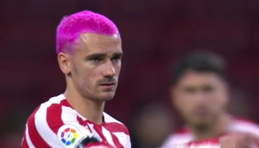 Ο Γκριεζμάν με φούξια μαλλί κλέβει την παράσταση στη La Liga 