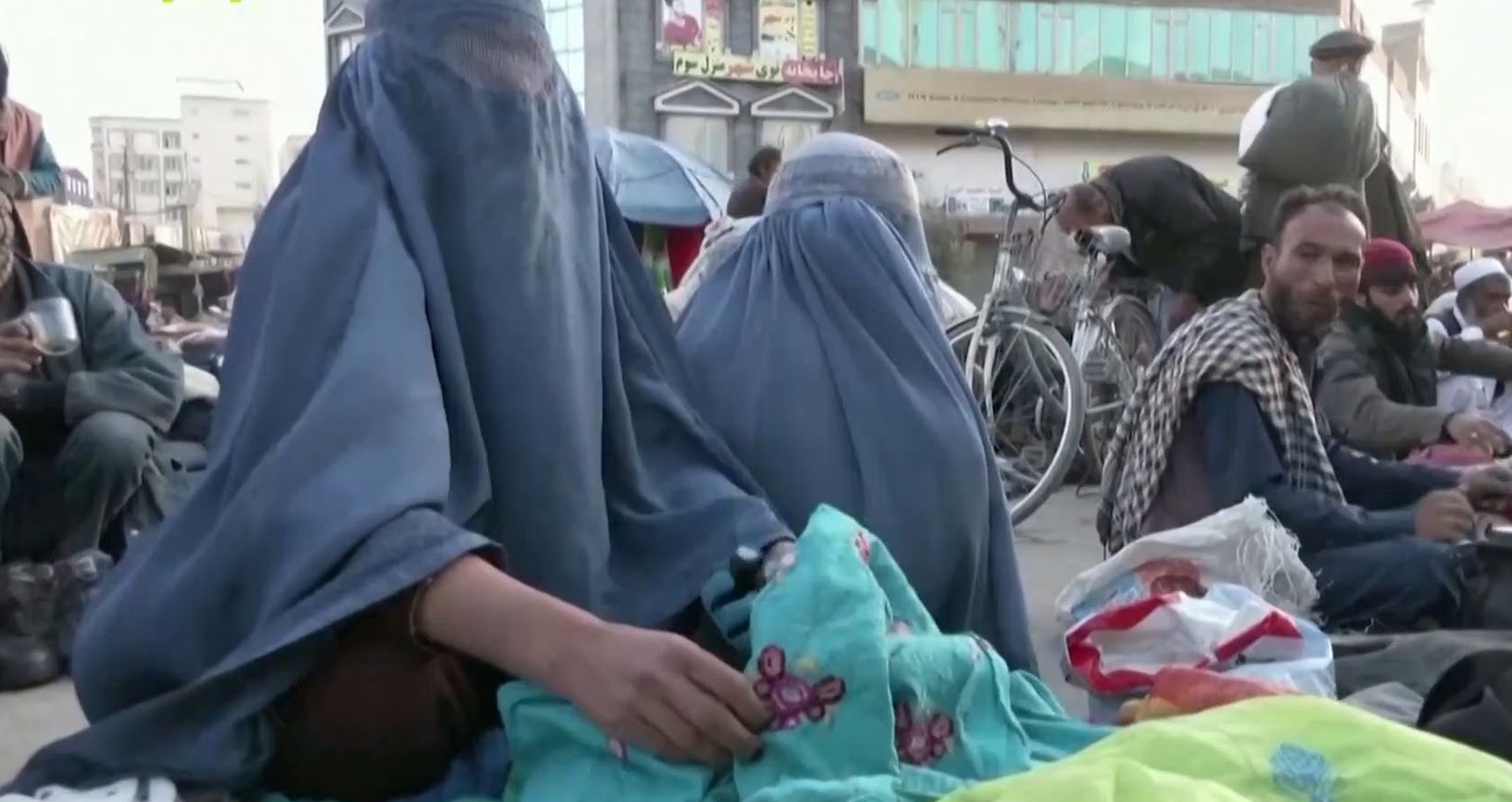 Αφγανιστάν – γυναίκες: Φοιτήτριες διαδήλωσαν κατά του αποκλεισμού από τα Πανεπιστήμια