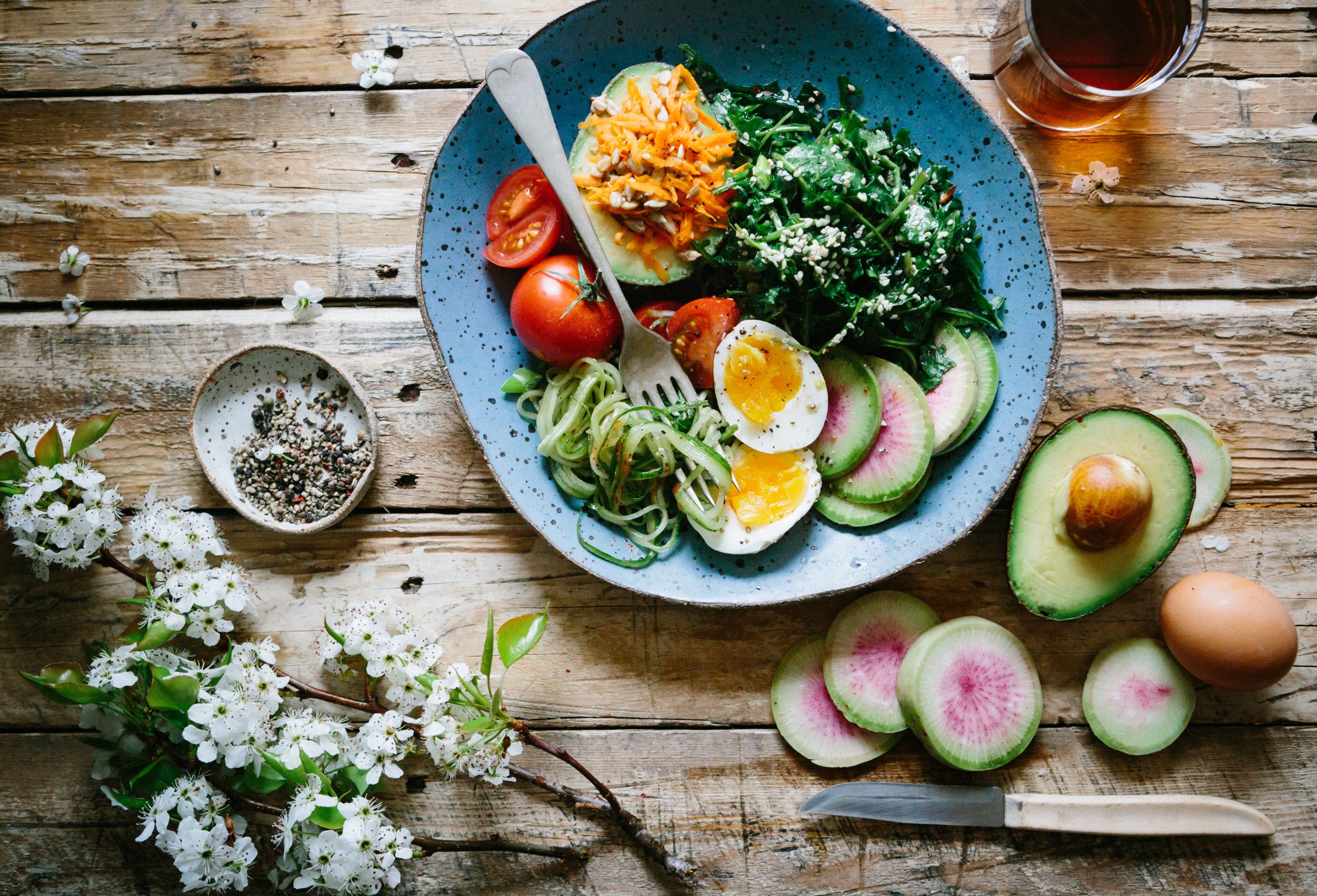 Διατροφή και ψυχολογία: Πώς οι διατροφικές συνήθειες επηρεάζουν την ψυχική μας υγεία