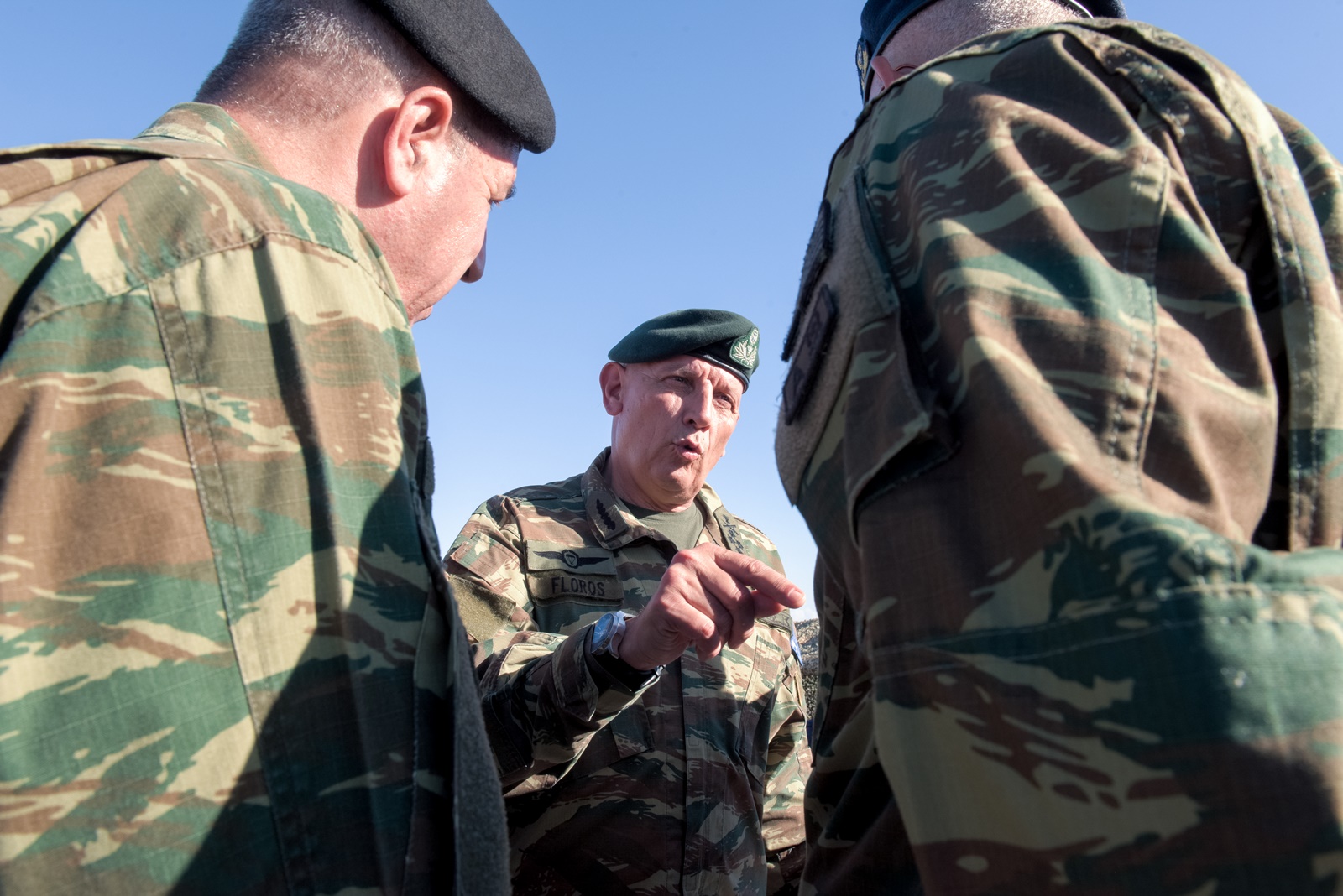 Πιλότος Φάντομ: Την οικογένεια του υποσμηναγού επισκέφθηκε ο Α/ΓΕΕΘΑ Φλώρος